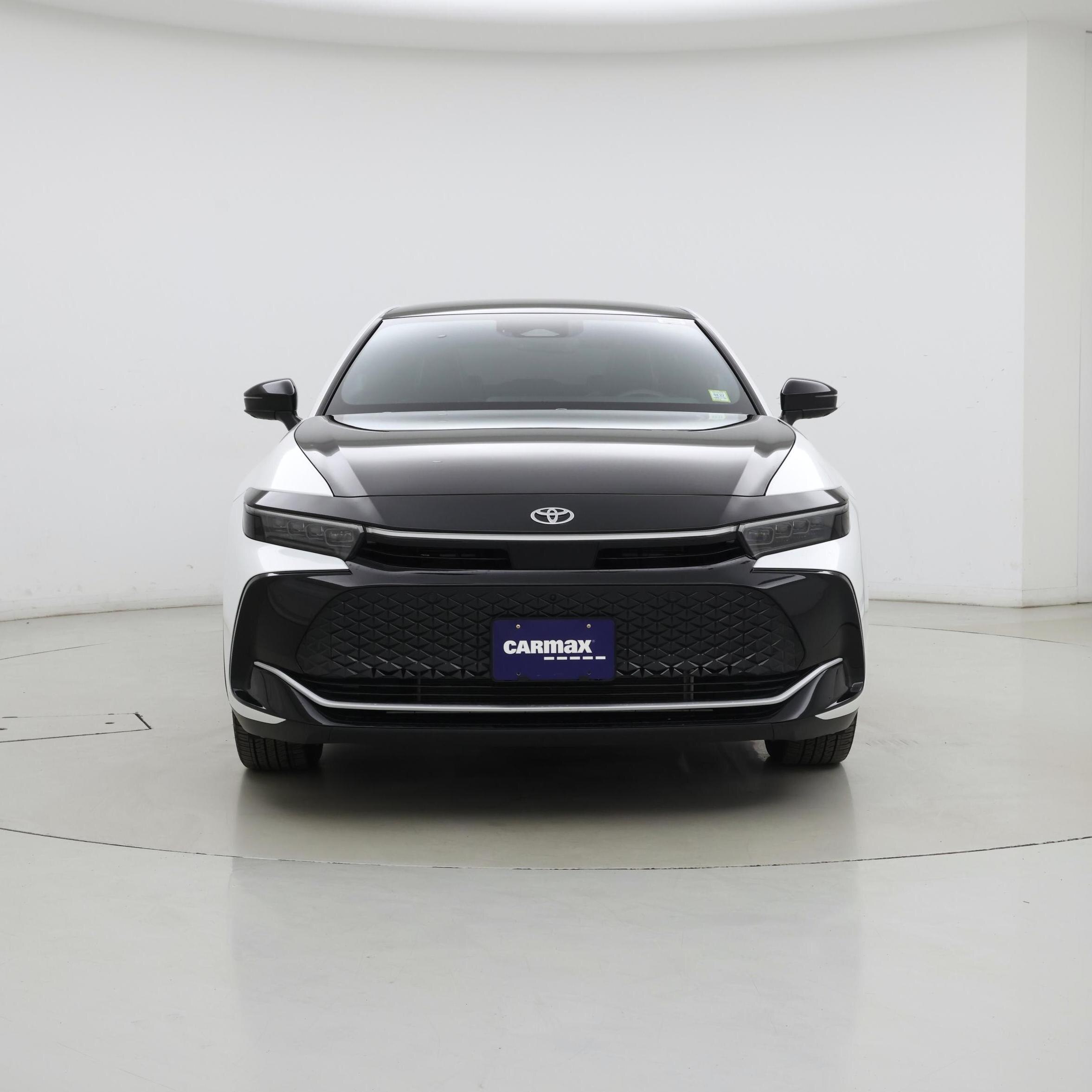 Thumbnail: 2023 Toyota Crown - 5