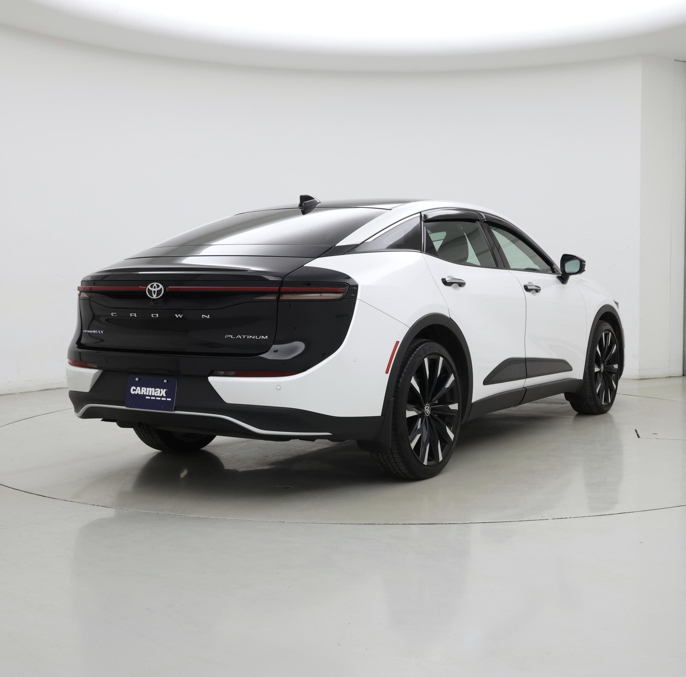 Thumbnail: 2023 Toyota Crown - 8