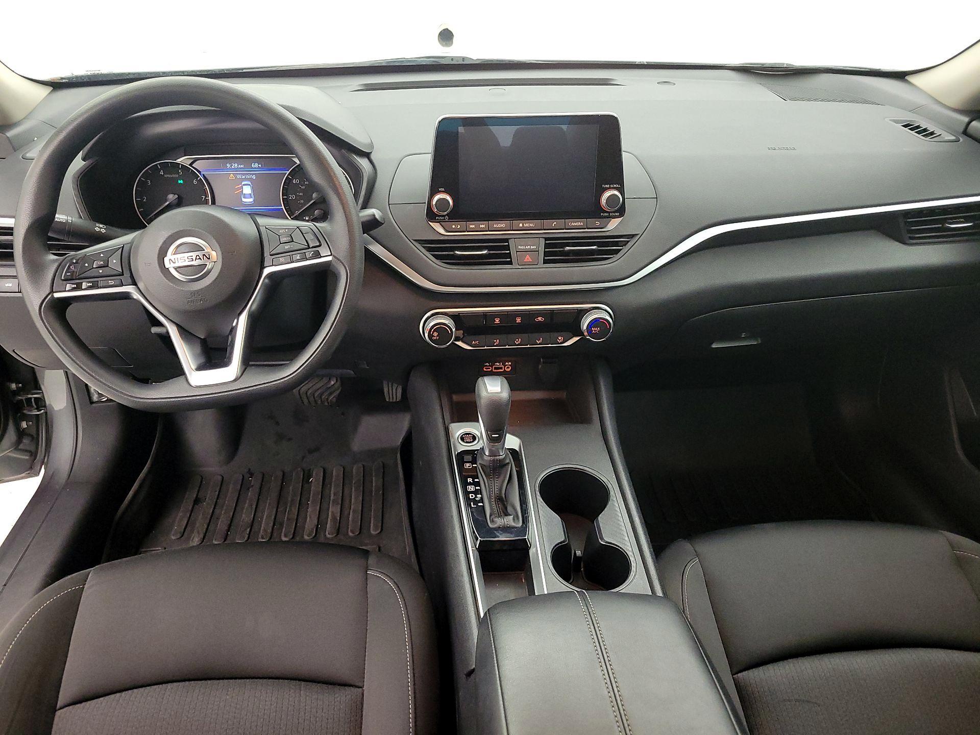 Thumbnail: 2019 Nissan Altima - 9