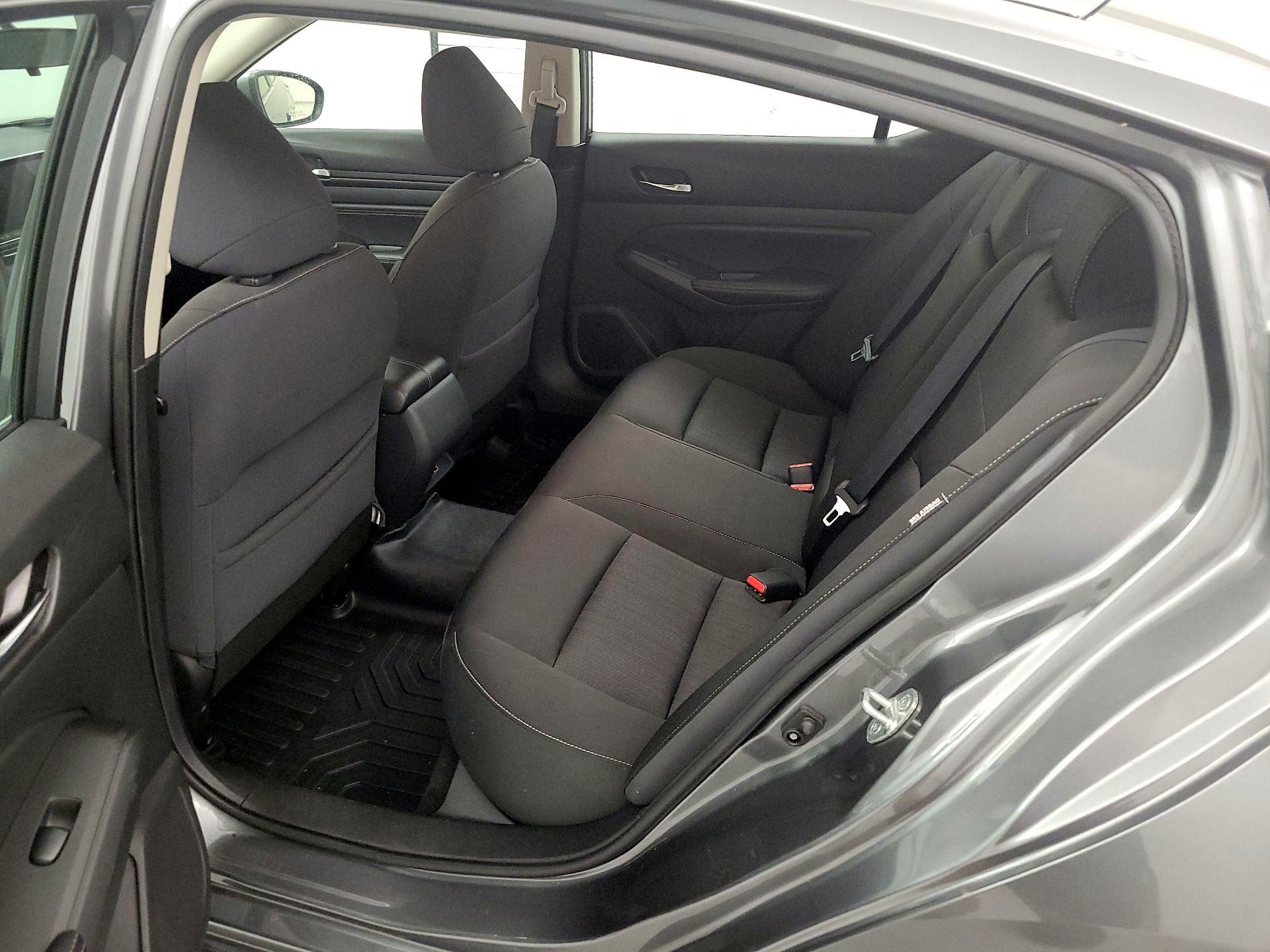 Thumbnail: 2019 Nissan Altima - 19