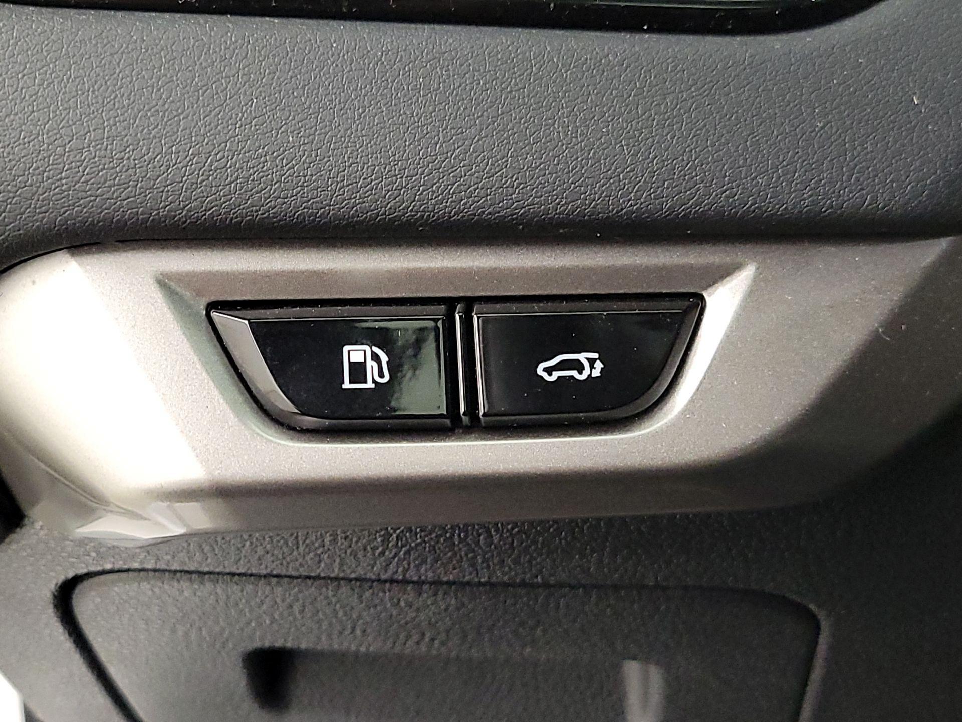 Thumbnail: 2024 Lexus RX - 13