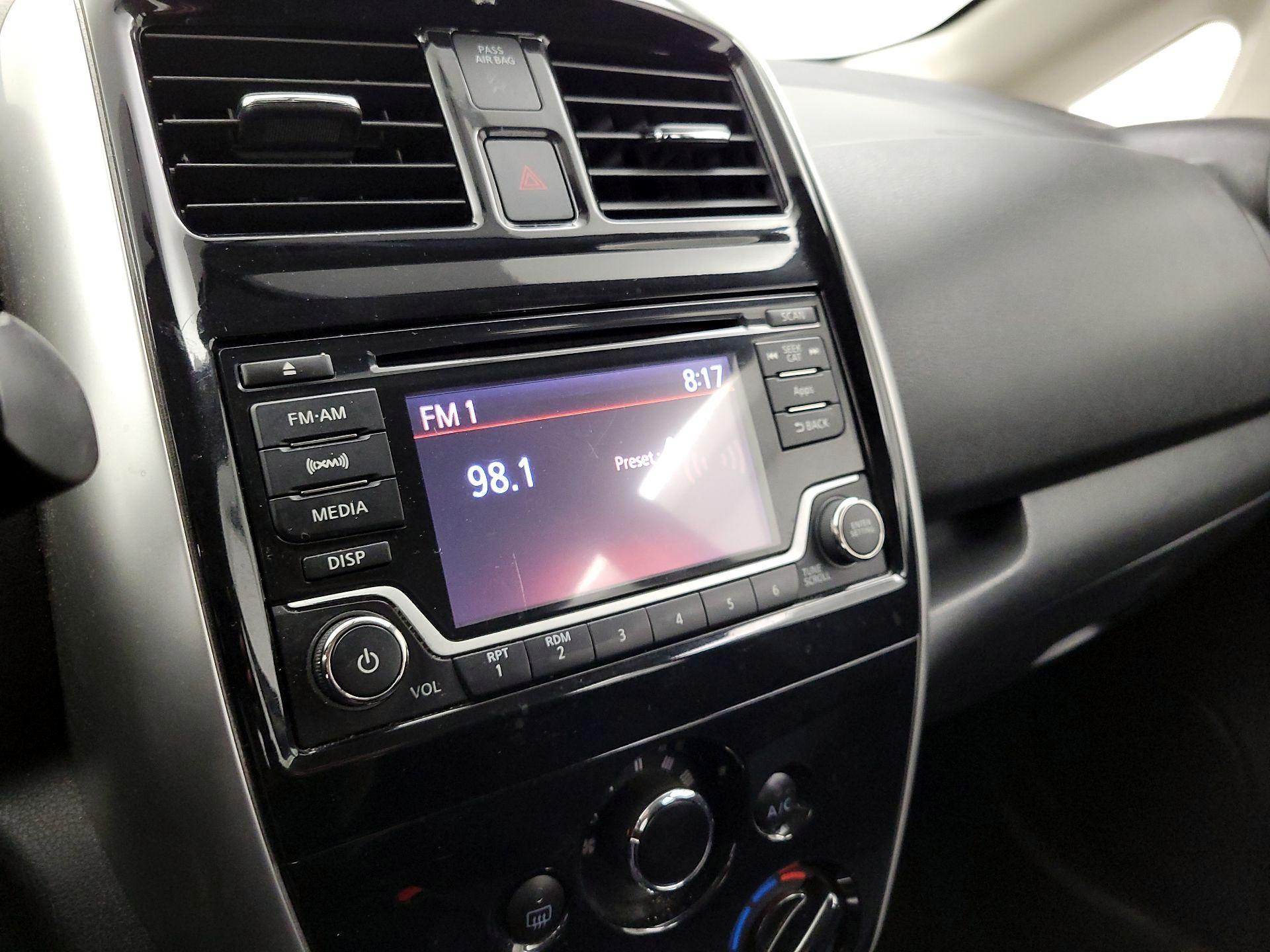 Thumbnail: 2015 Nissan Versa Note - 15