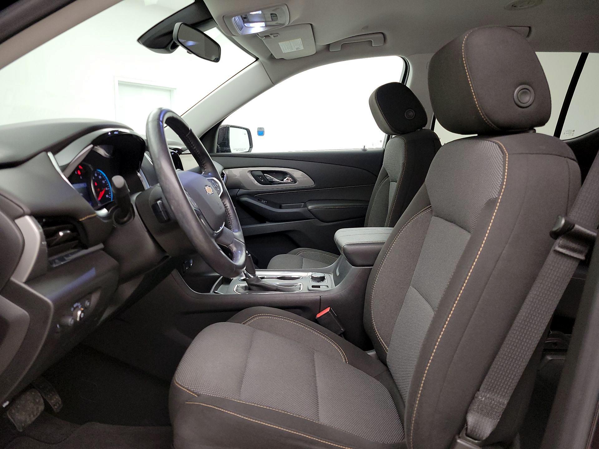 Thumbnail: 2020 Chevrolet Traverse - 11