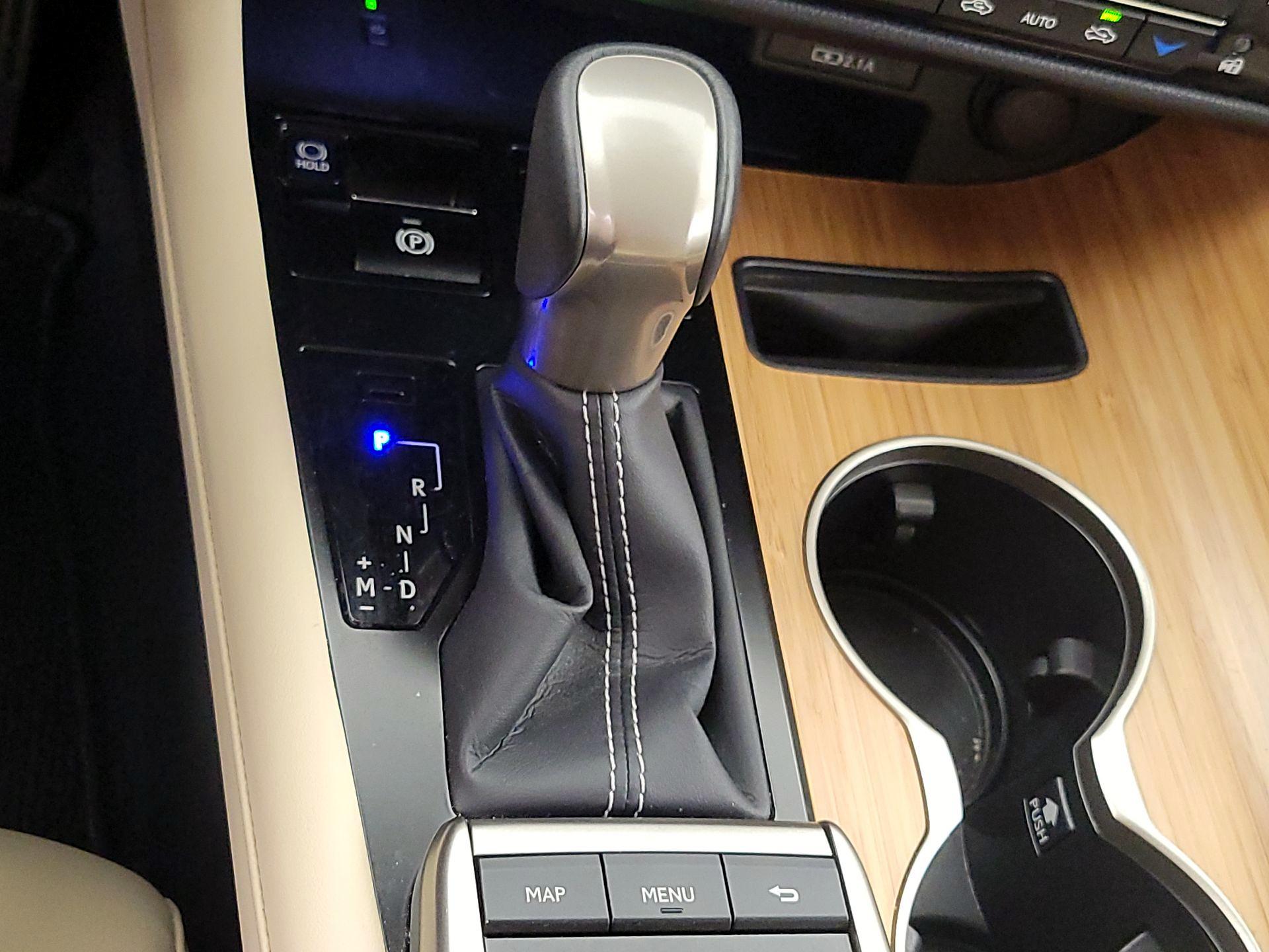 Thumbnail: 2022 Lexus RX - 18