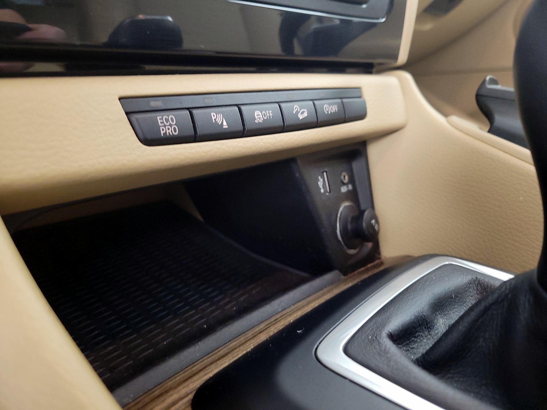 Thumbnail: 2015 BMW X1 - 19