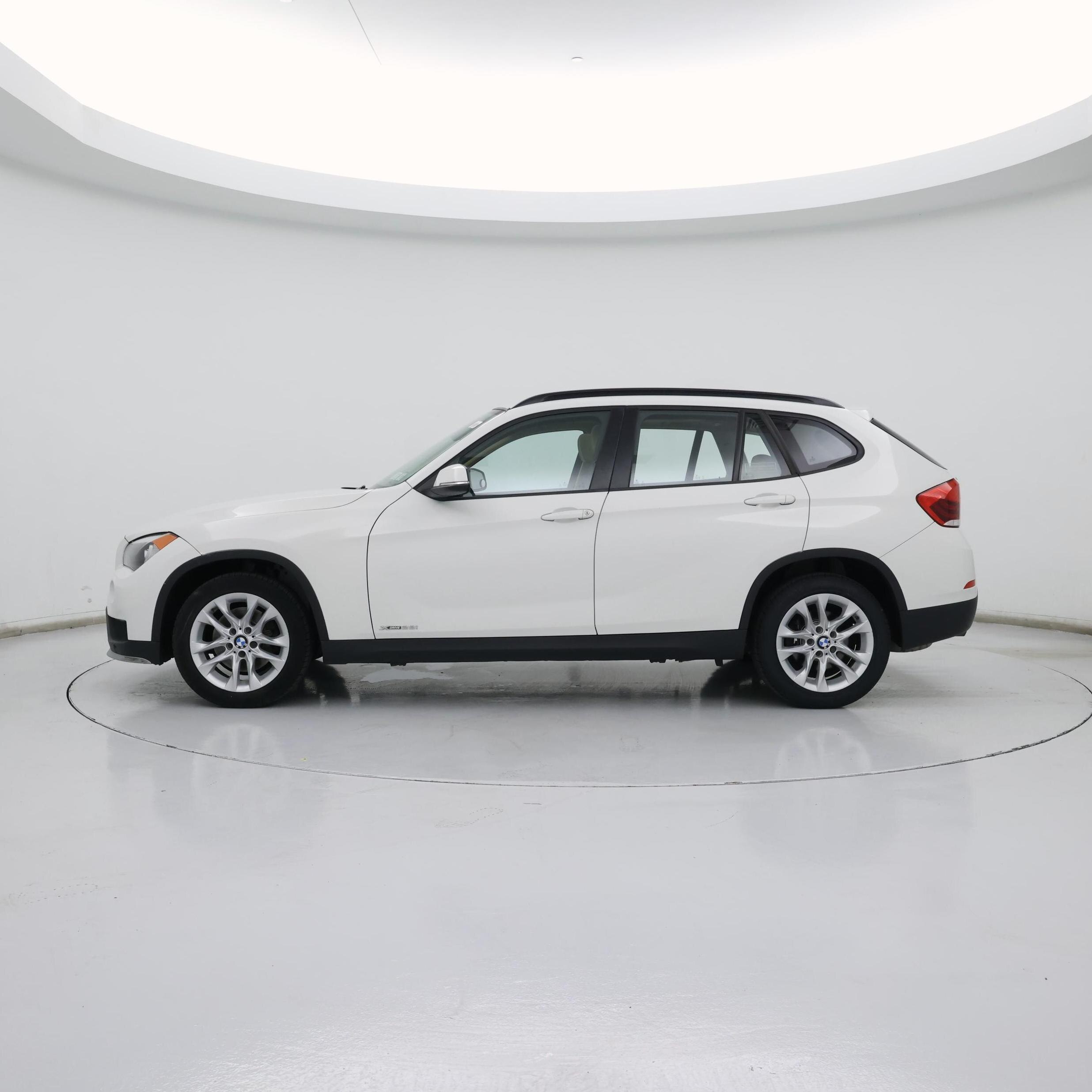 Thumbnail: 2015 BMW X1 - 3