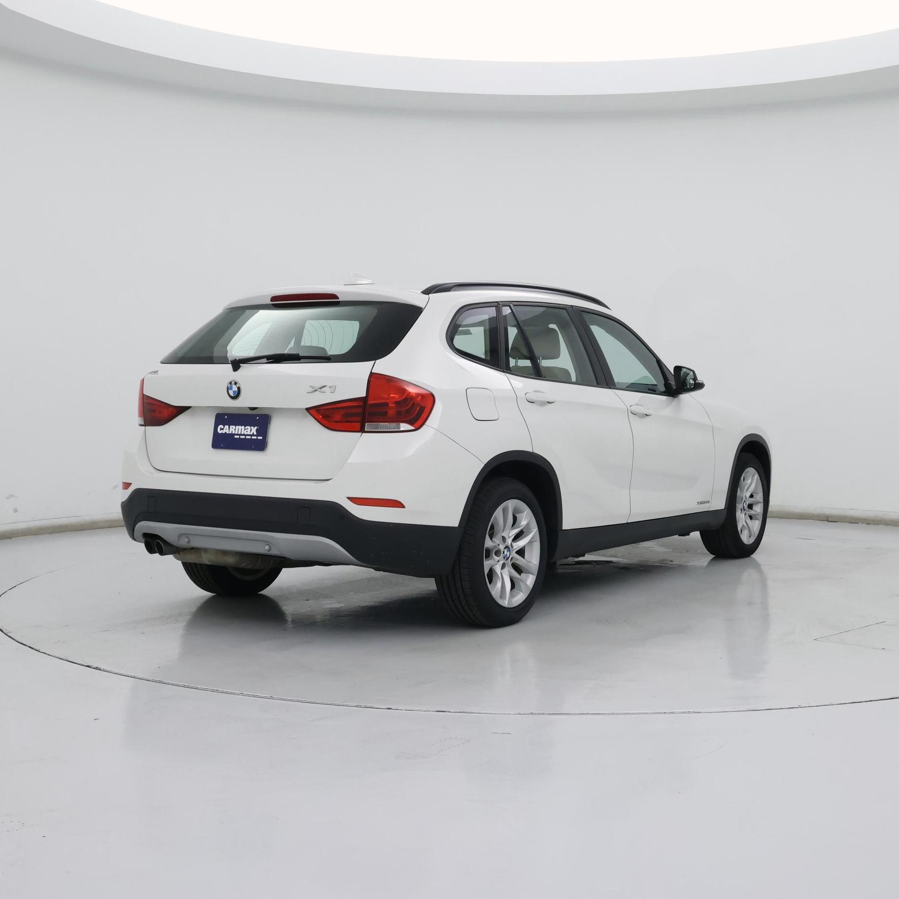 Thumbnail: 2015 BMW X1 - 8