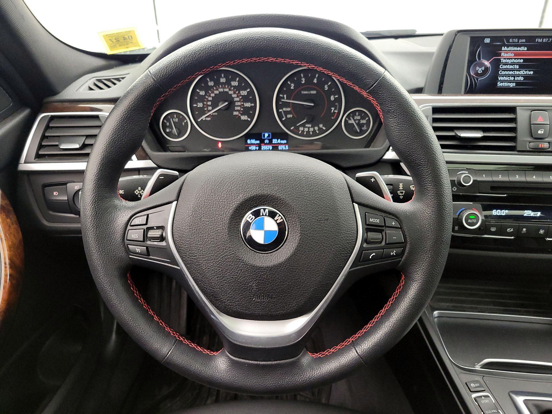 Thumbnail: 2016 BMW 3 Series - 10