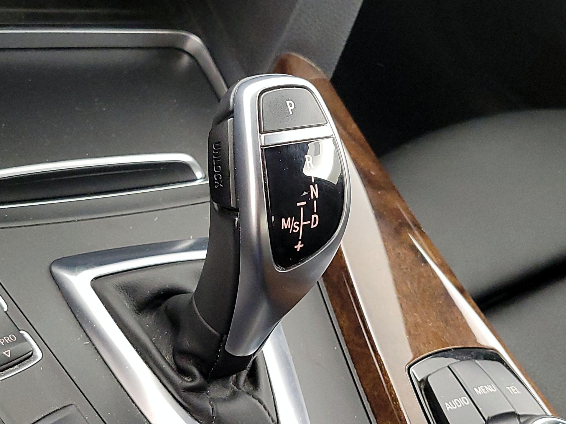 Thumbnail: 2016 BMW 3 Series - 17