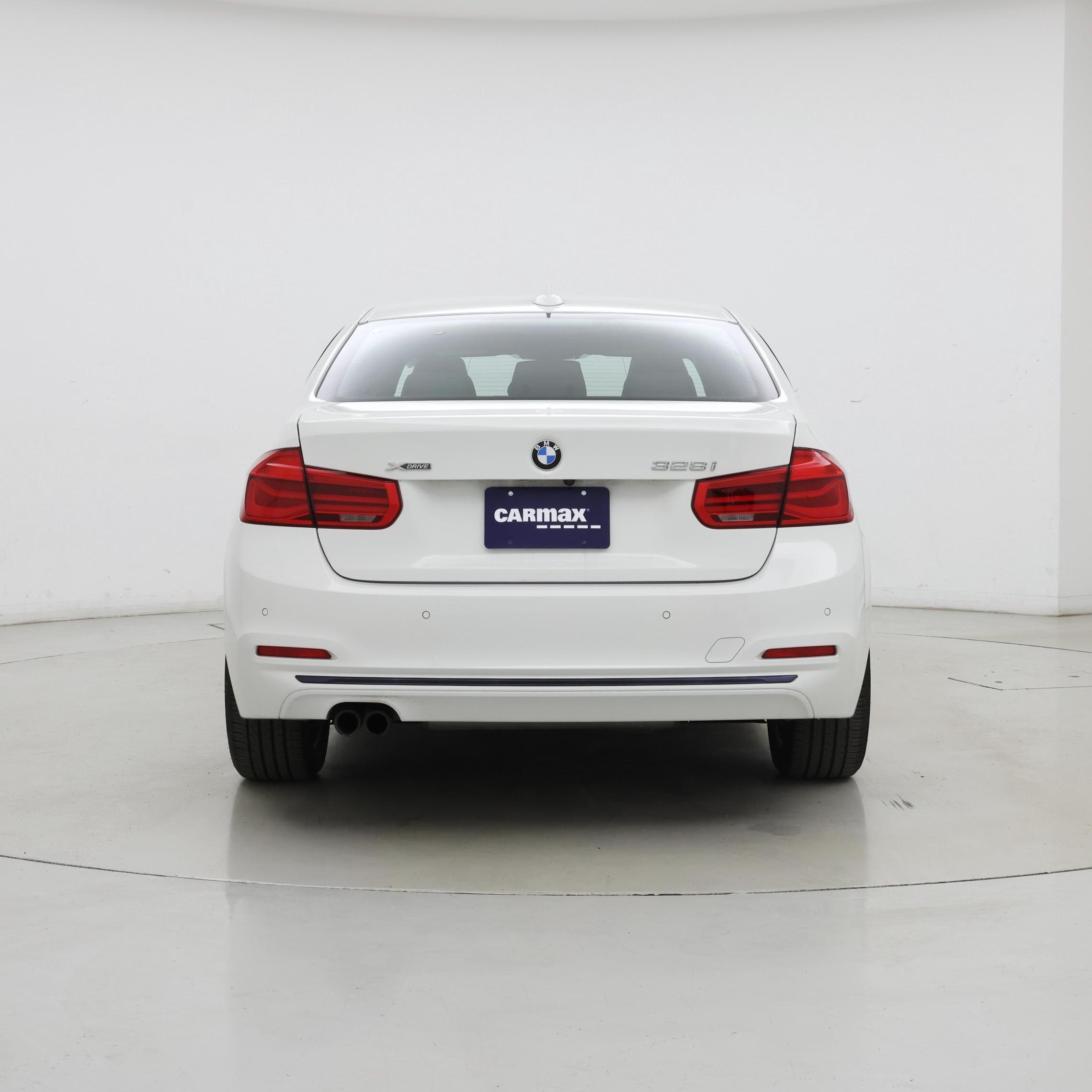 Thumbnail: 2016 BMW 3 Series - 6