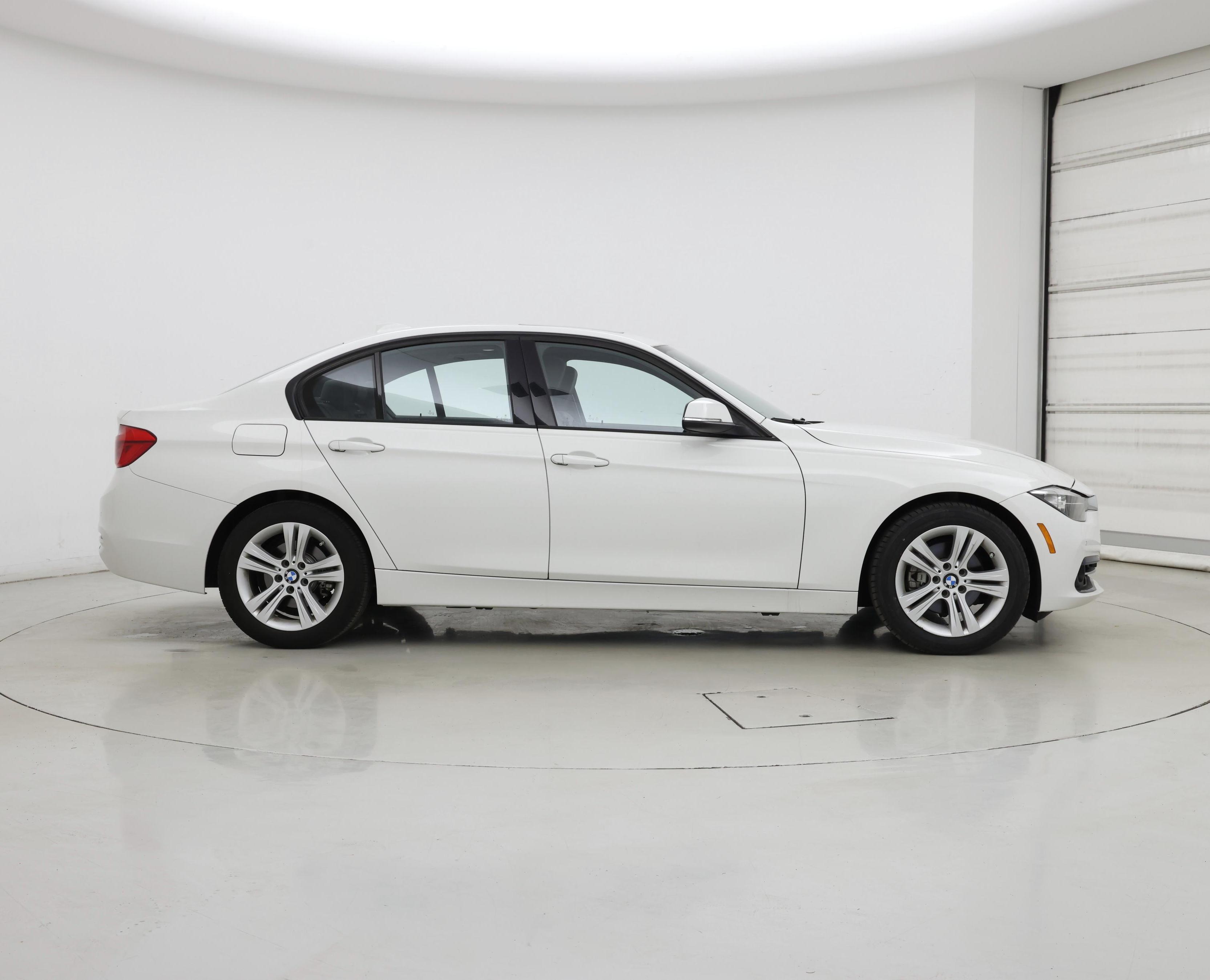 Thumbnail: 2016 BMW 3 Series - 7