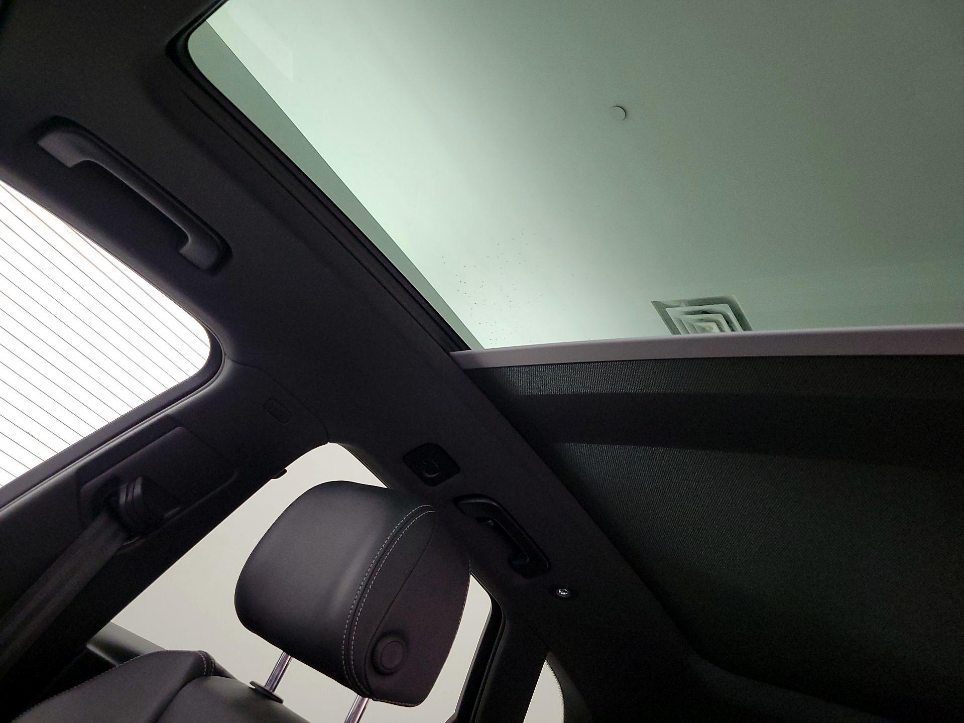 Thumbnail: 2019 Audi SQ5 - 19