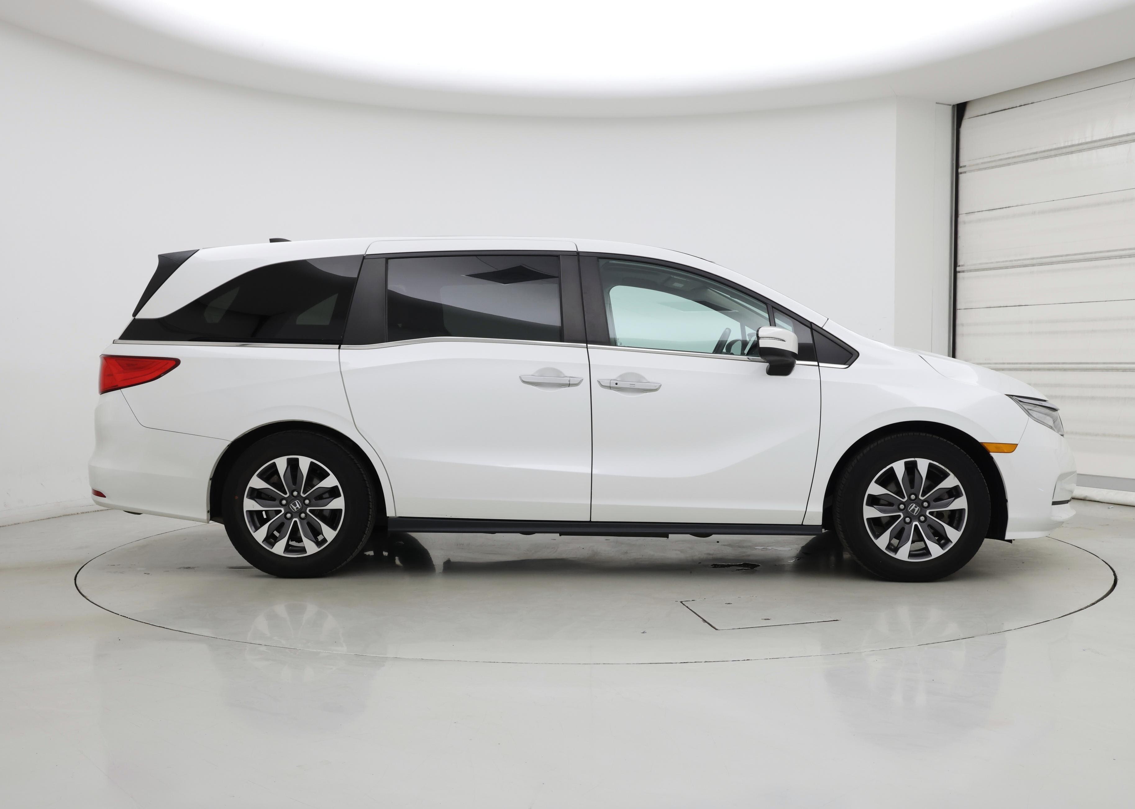 Thumbnail: 2021 Honda Odyssey - 7
