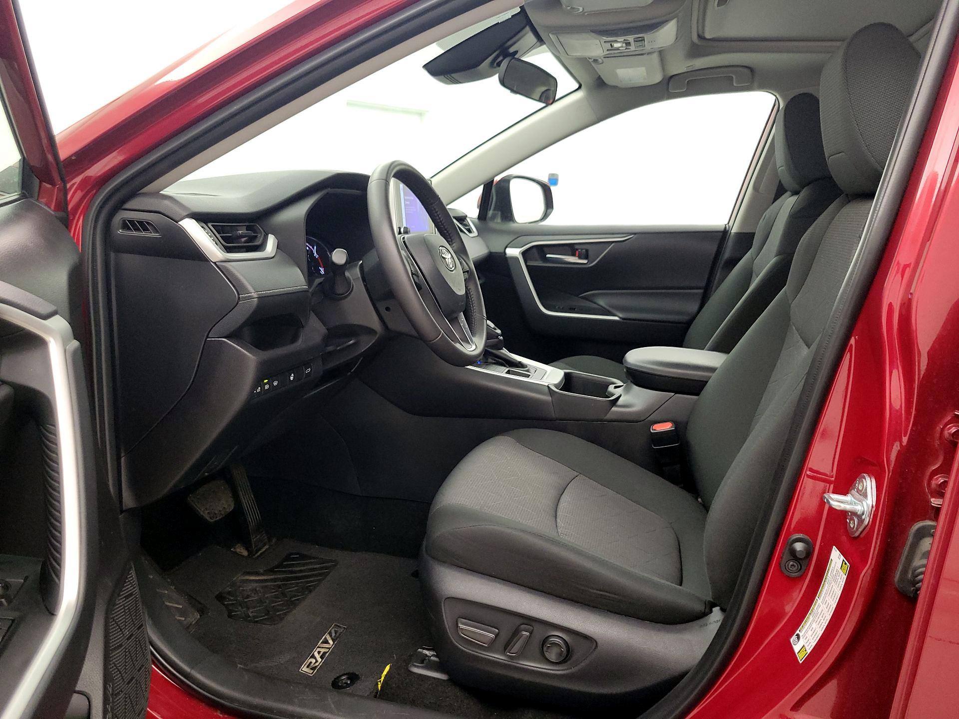 Thumbnail: 2024 Toyota RAV4 - 11