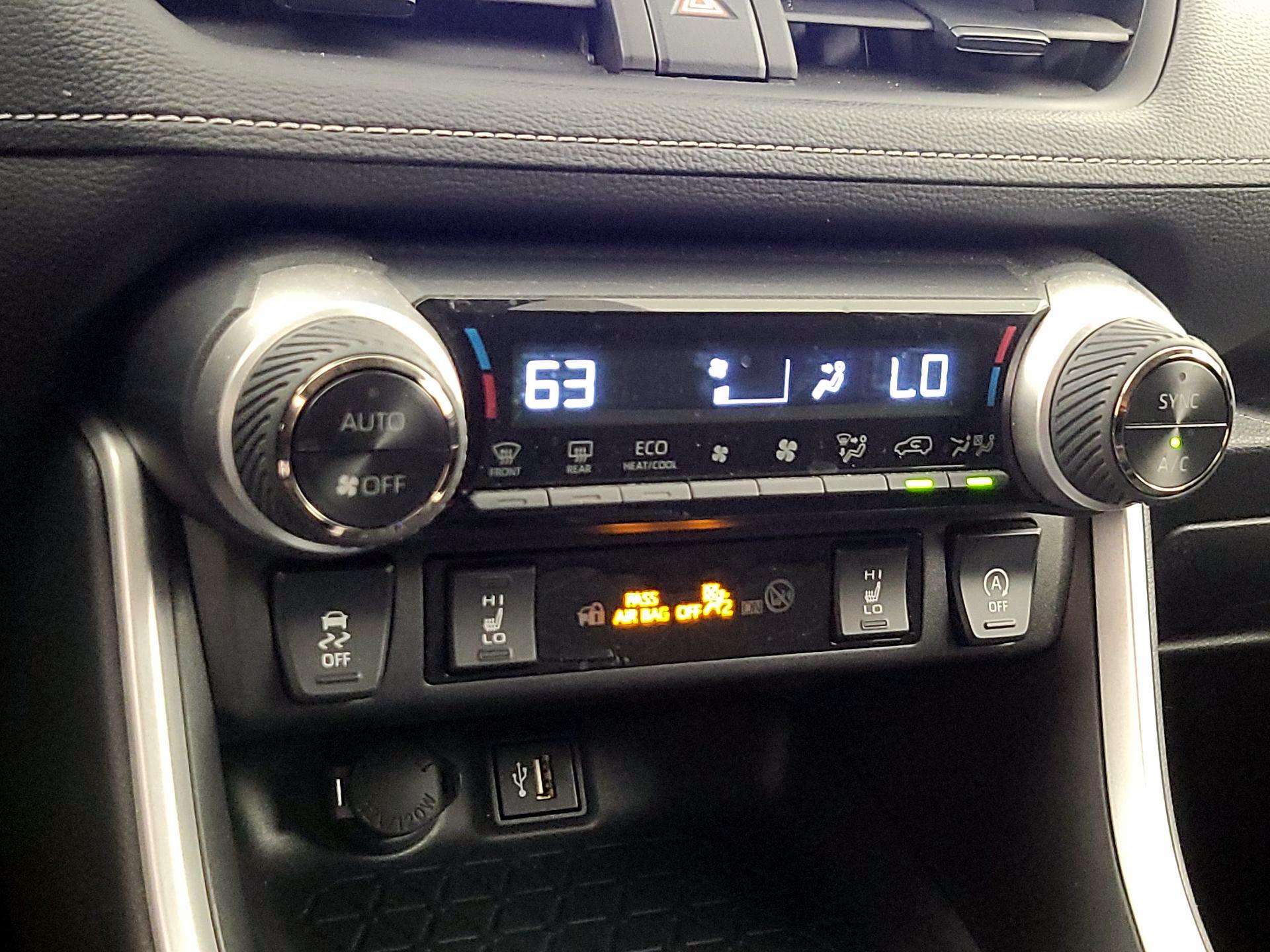 Thumbnail: 2024 Toyota RAV4 - 16