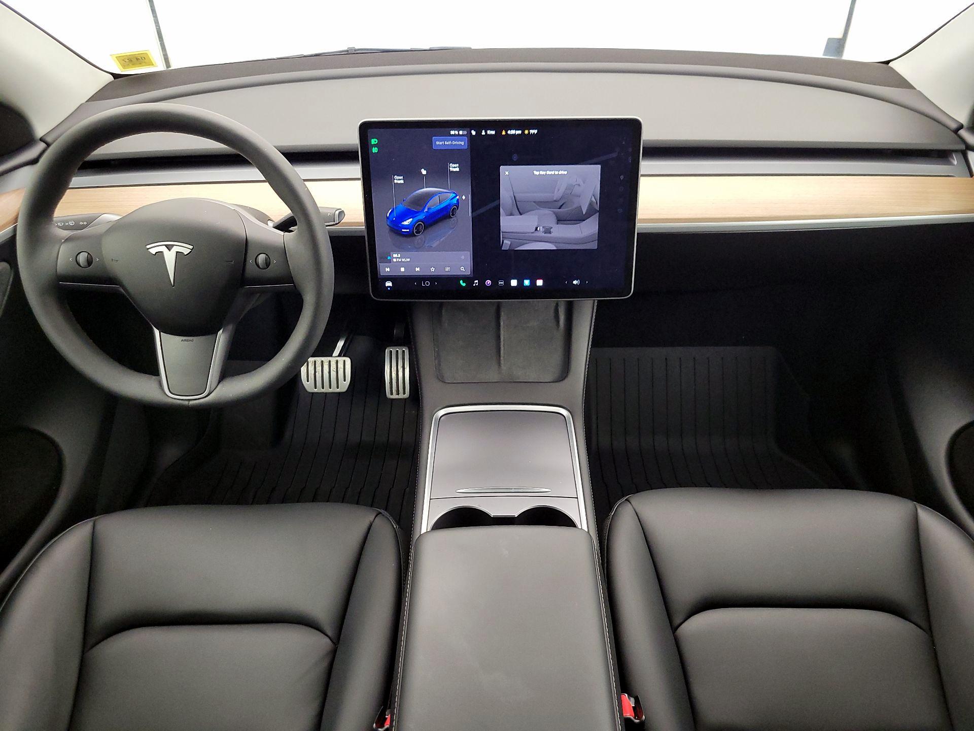Thumbnail: 2025 Tesla Model Y - 9
