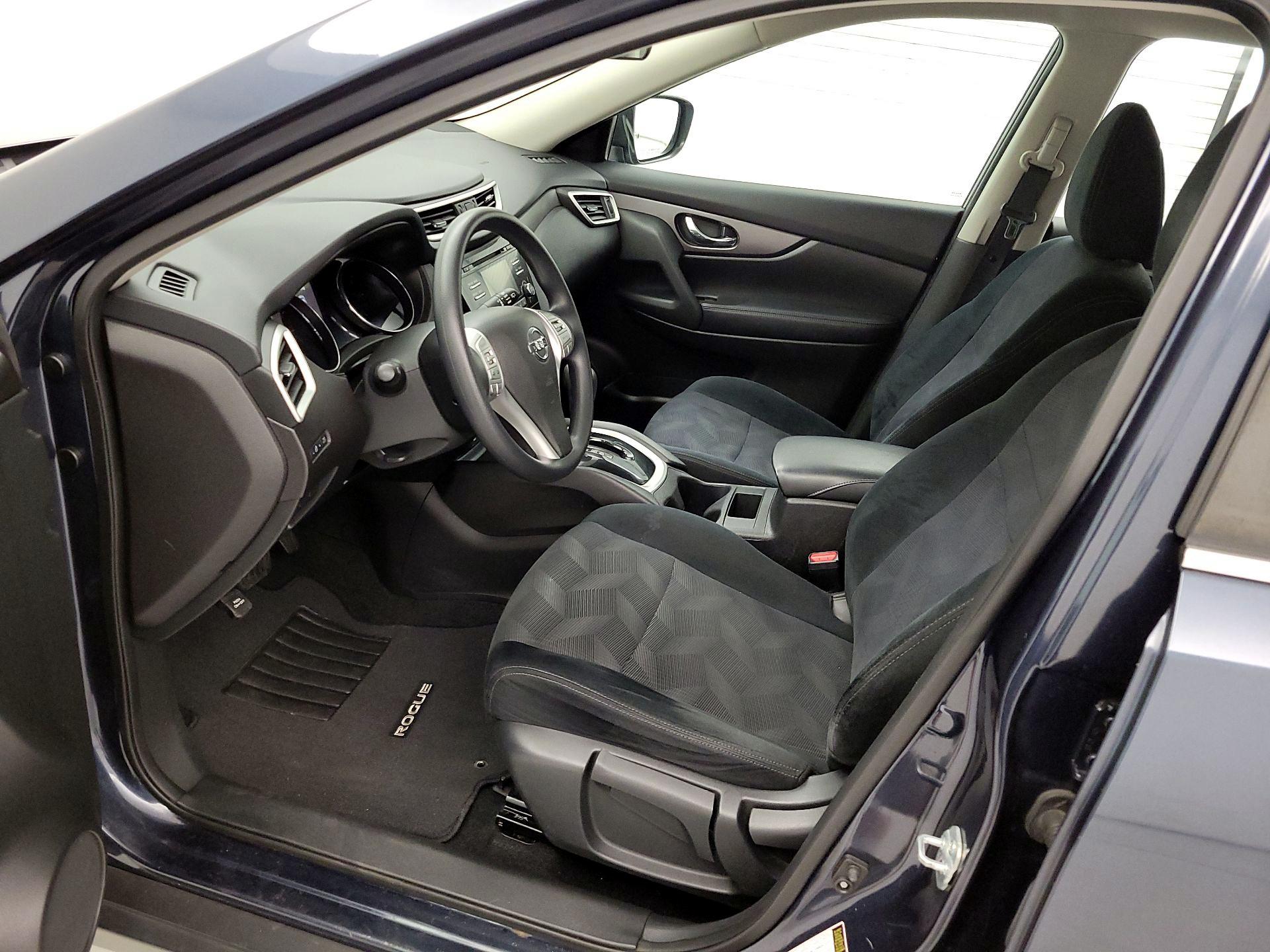 Thumbnail: 2016 Nissan Rogue - 11