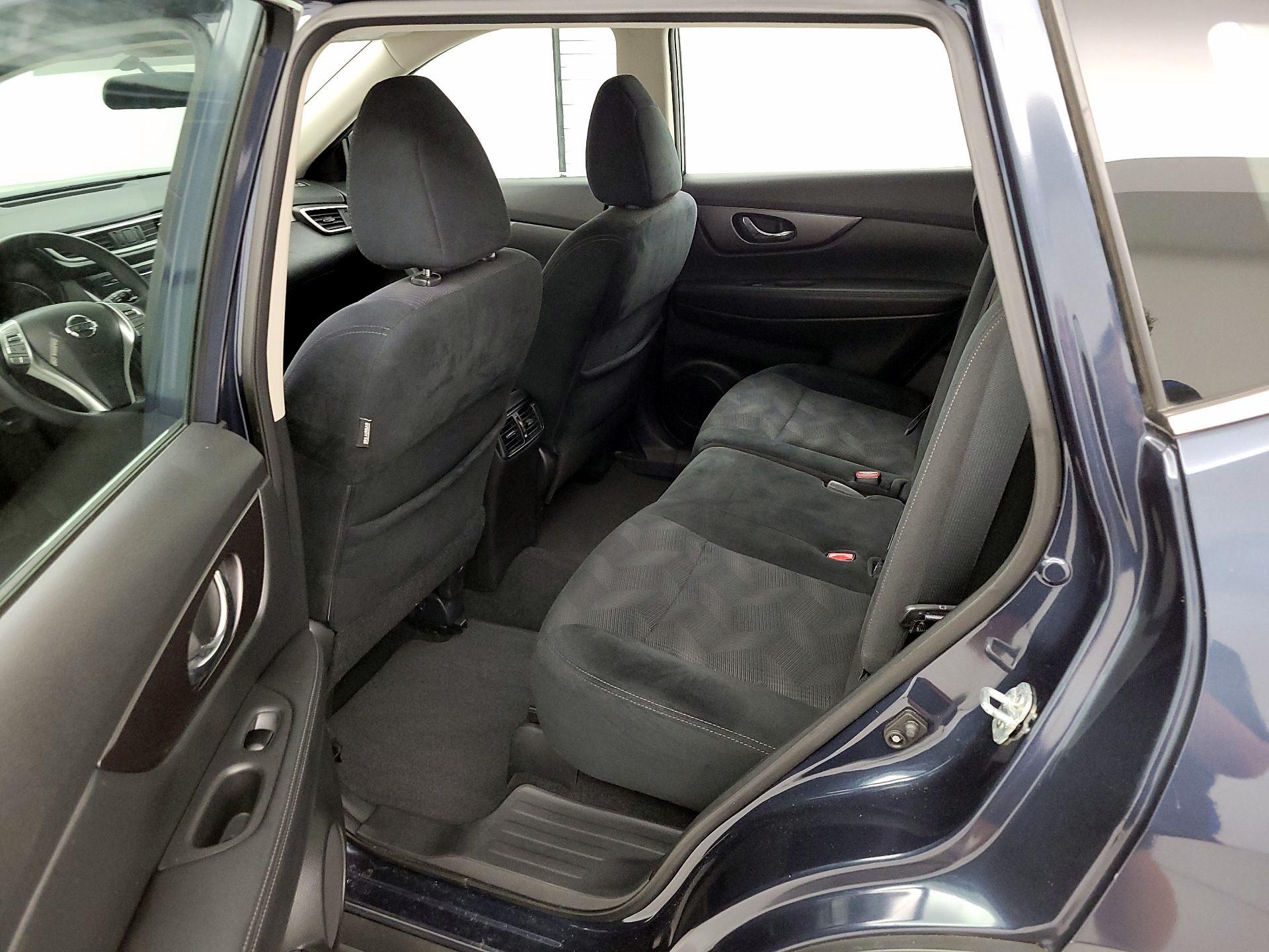 Thumbnail: 2016 Nissan Rogue - 19