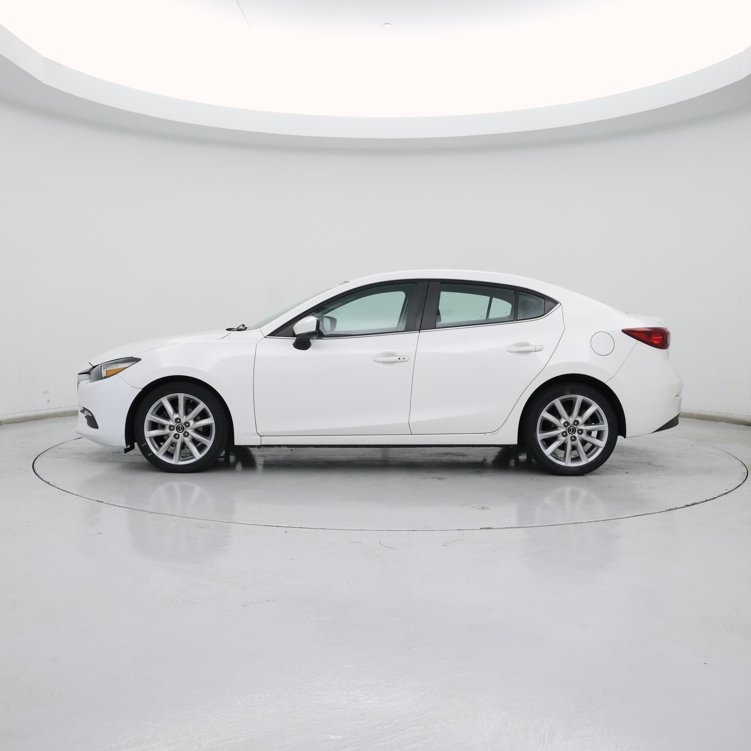 Thumbnail: 2017 Mazda Mazda3 - 3