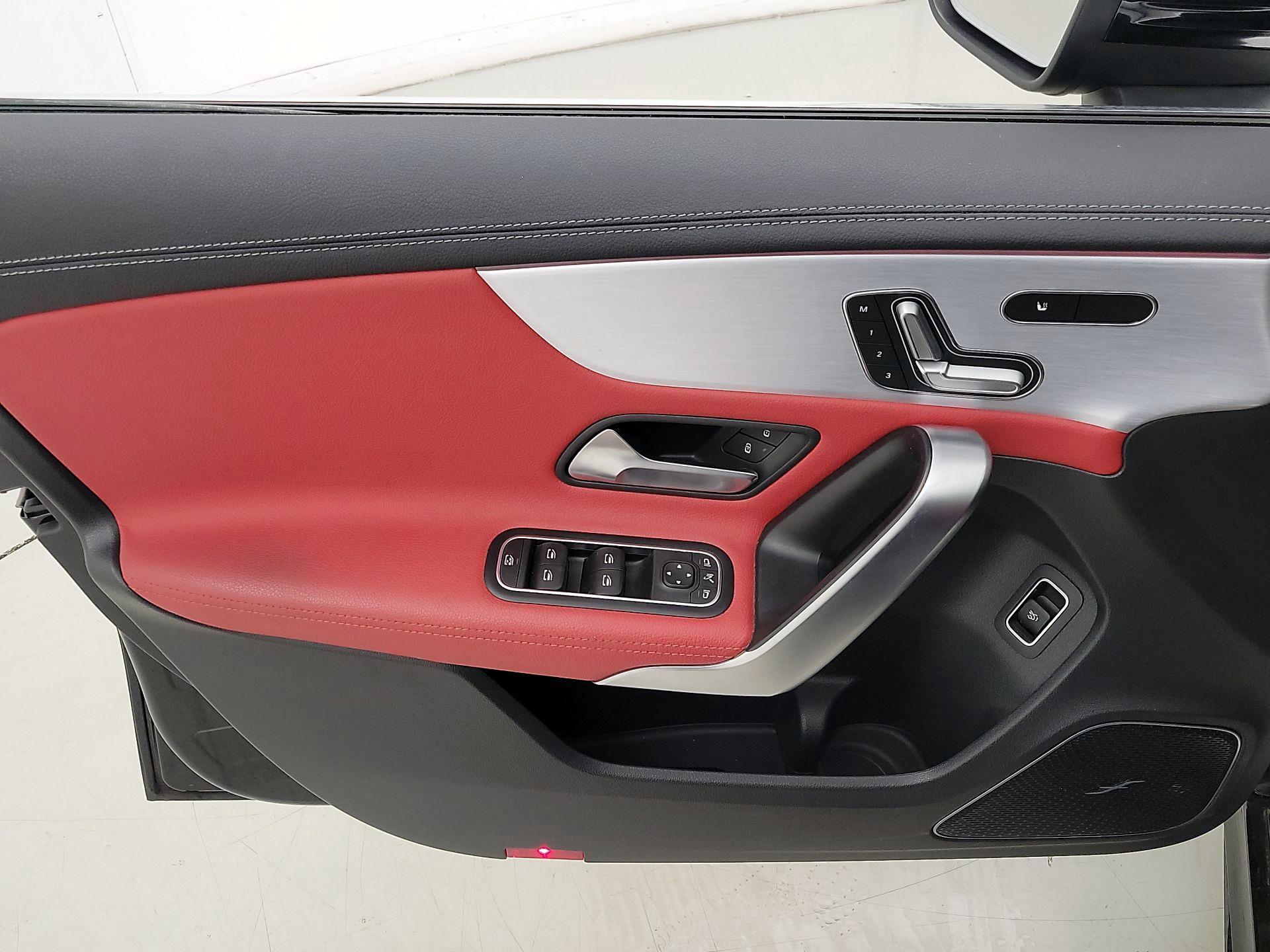 Thumbnail: 2021 Mercedes-Benz A-Class - 12