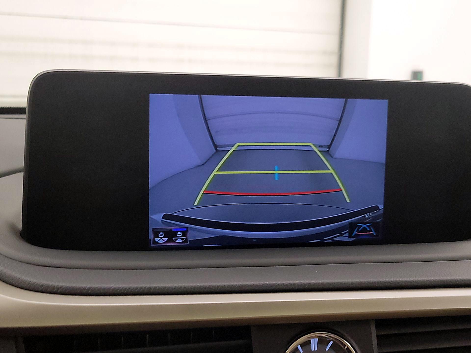 Thumbnail: 2022 Lexus RX - 15