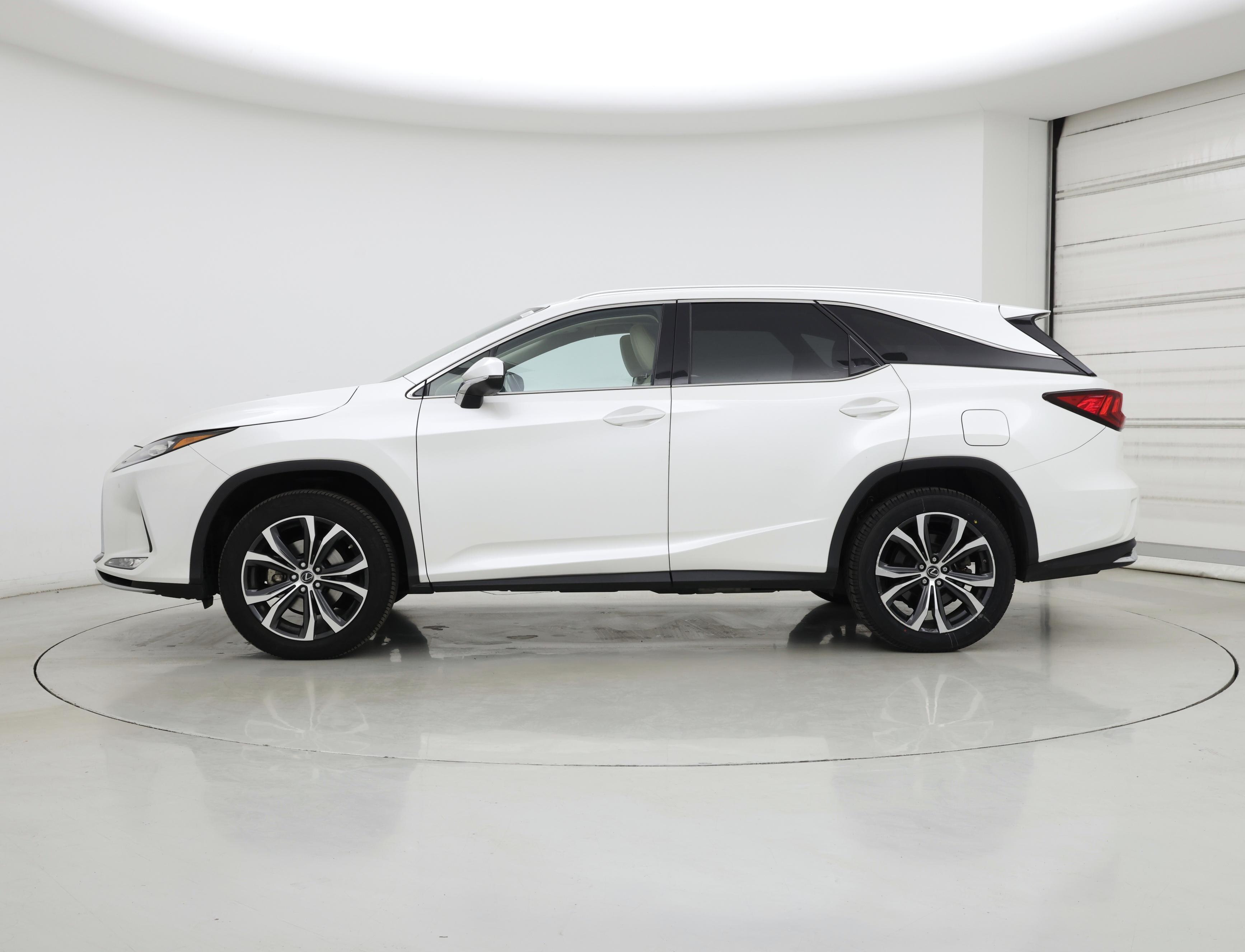 Thumbnail: 2022 Lexus RX - 3