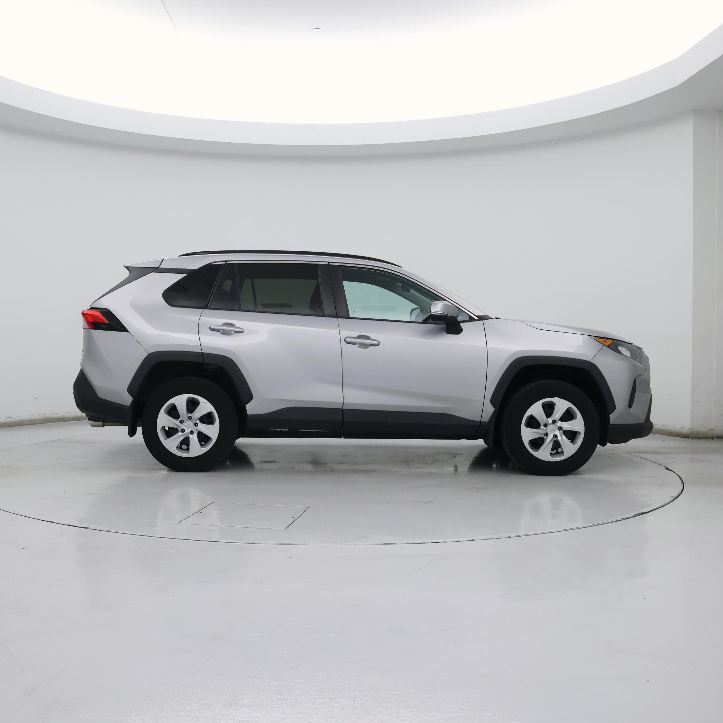 Thumbnail: 2019 Toyota RAV4 - 7