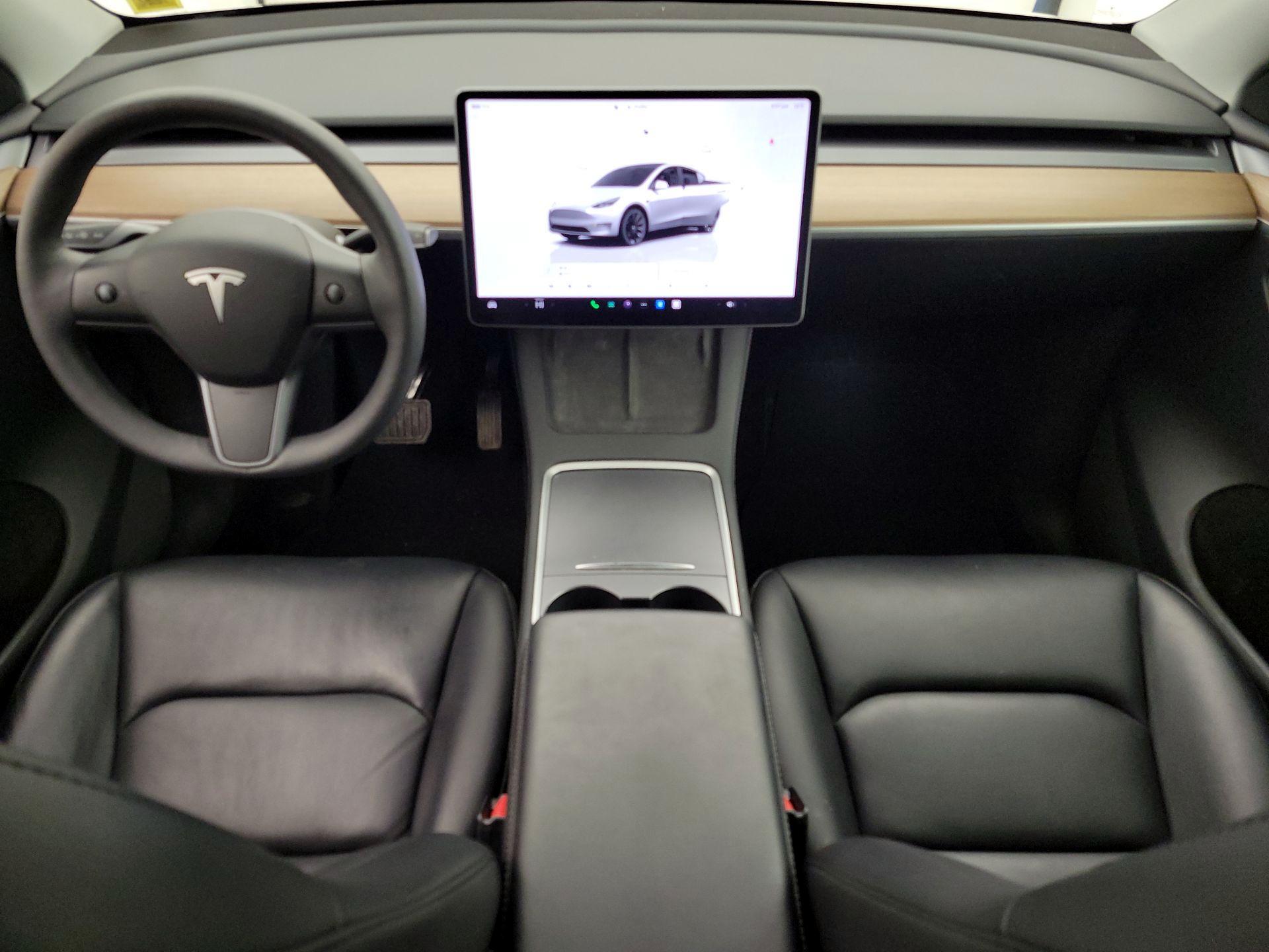 Thumbnail: 2023 Tesla Model Y - 9