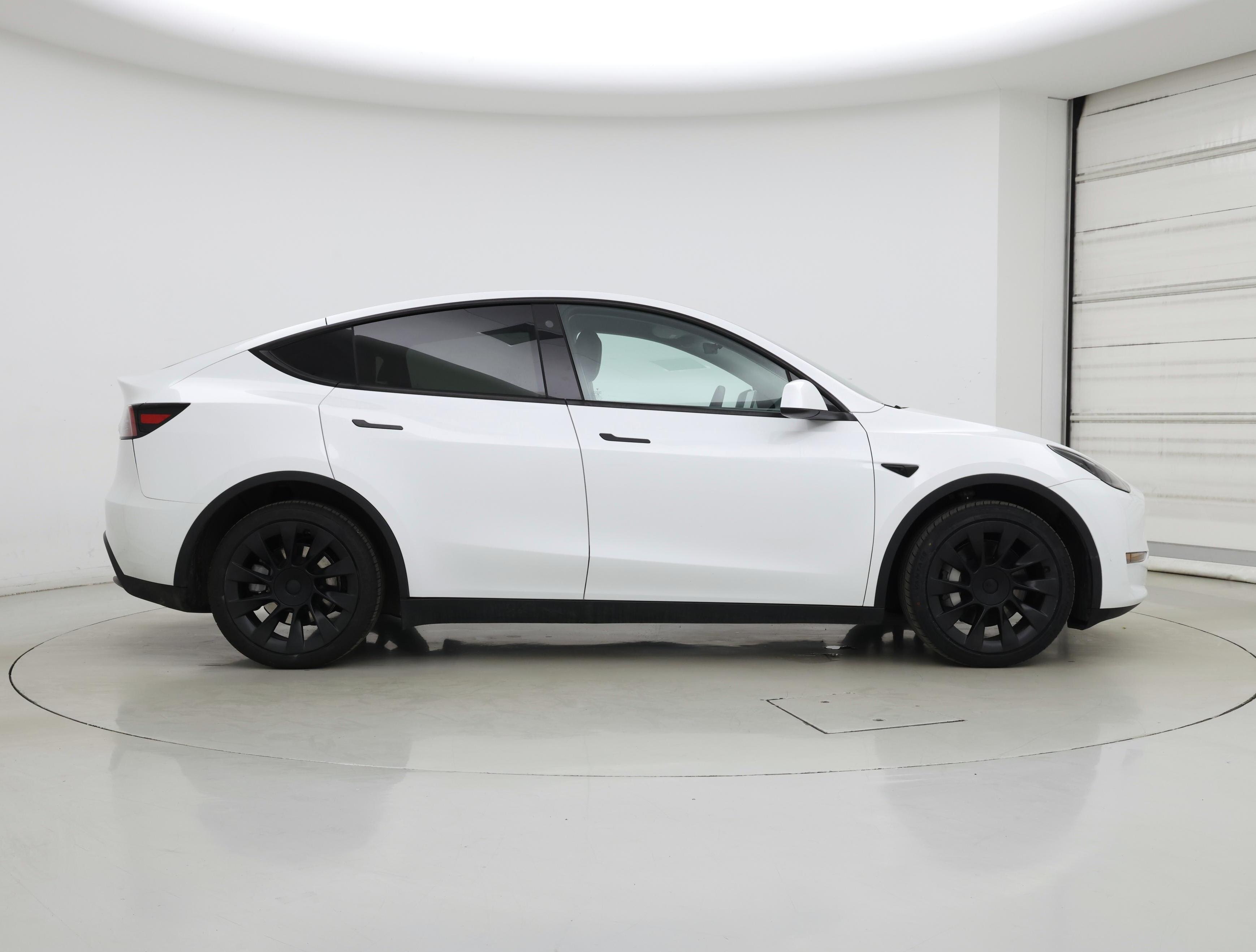 Thumbnail: 2023 Tesla Model Y - 7
