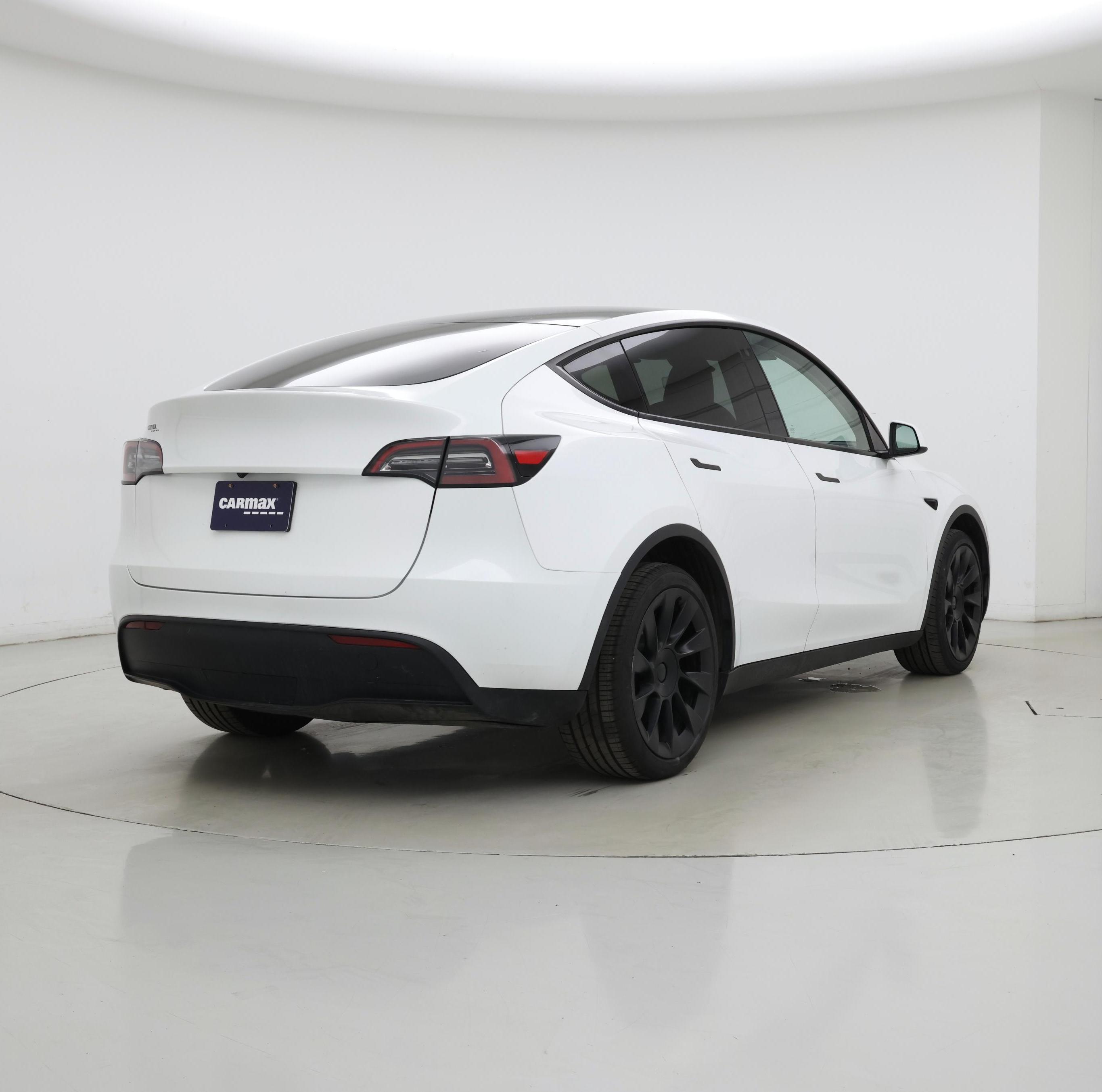 Thumbnail: 2023 Tesla Model Y - 8