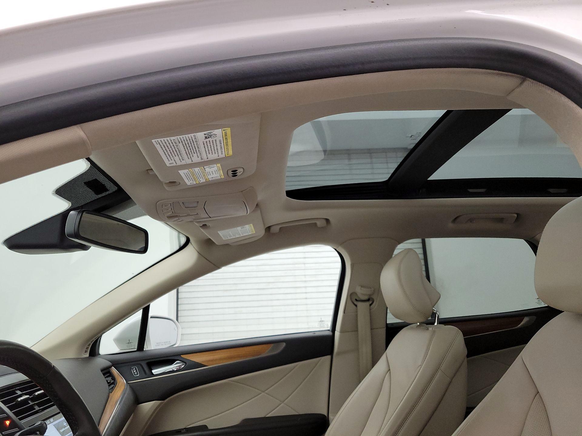 Thumbnail: 2019 Lincoln MKC - 20