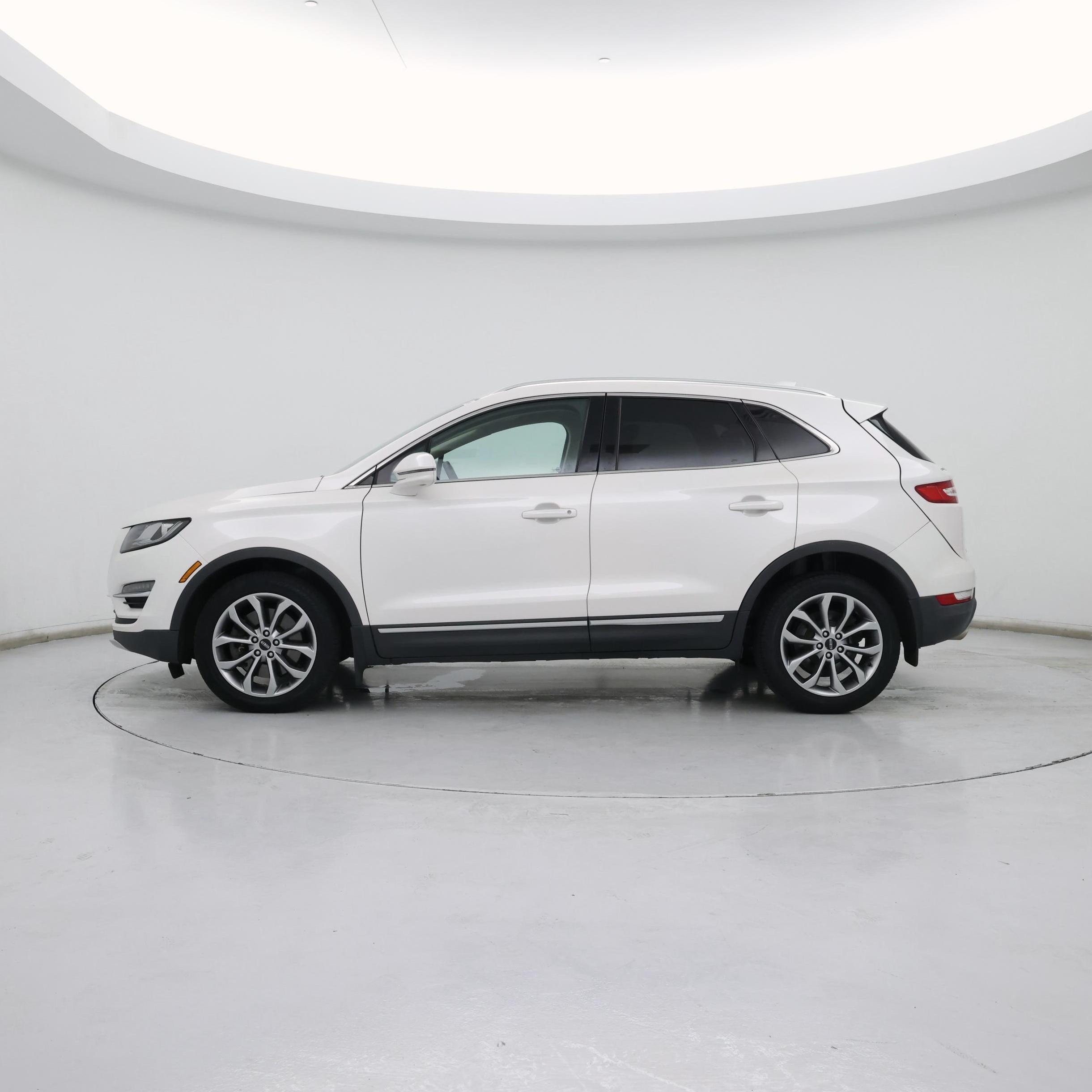 Thumbnail: 2019 Lincoln MKC - 3