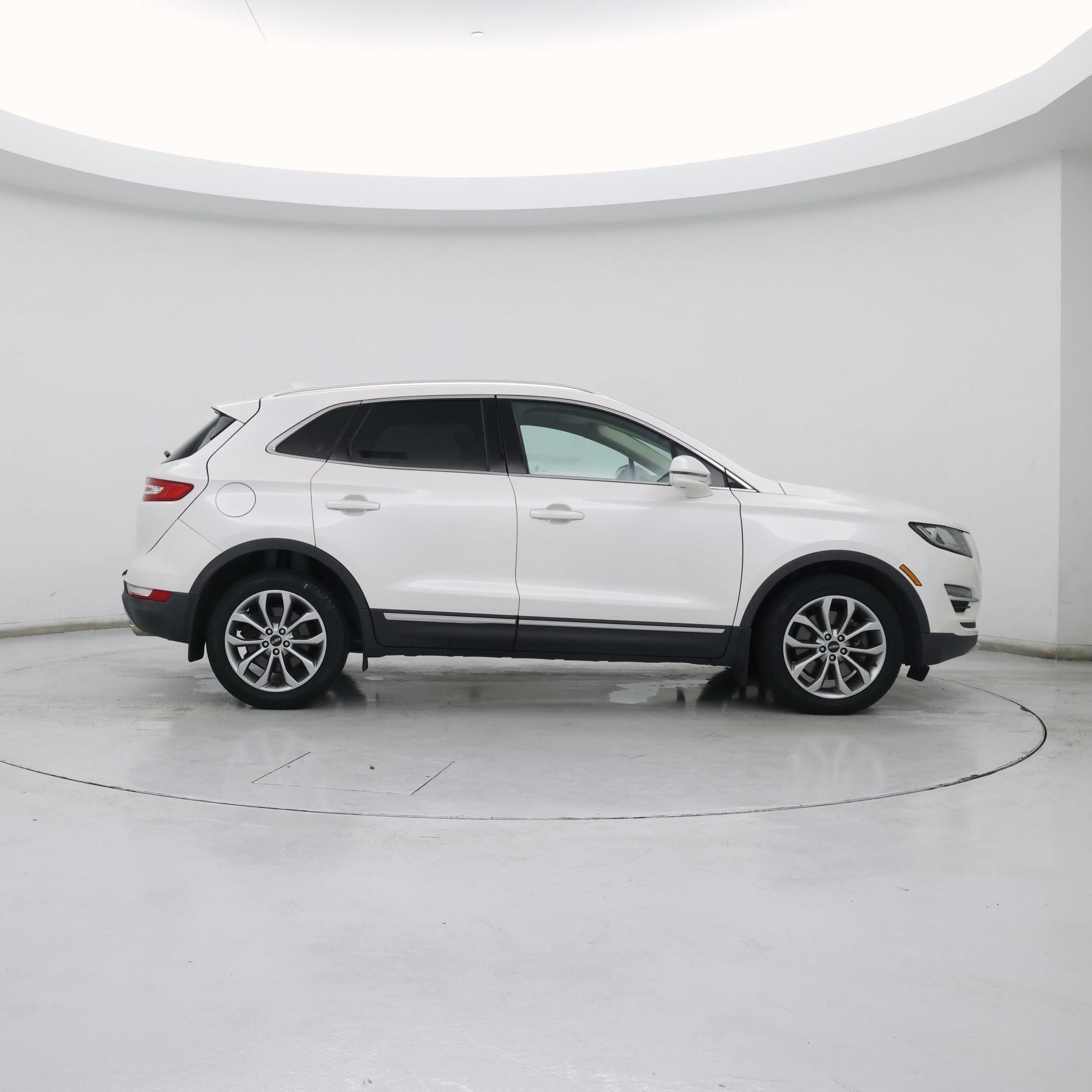 Thumbnail: 2019 Lincoln MKC - 7