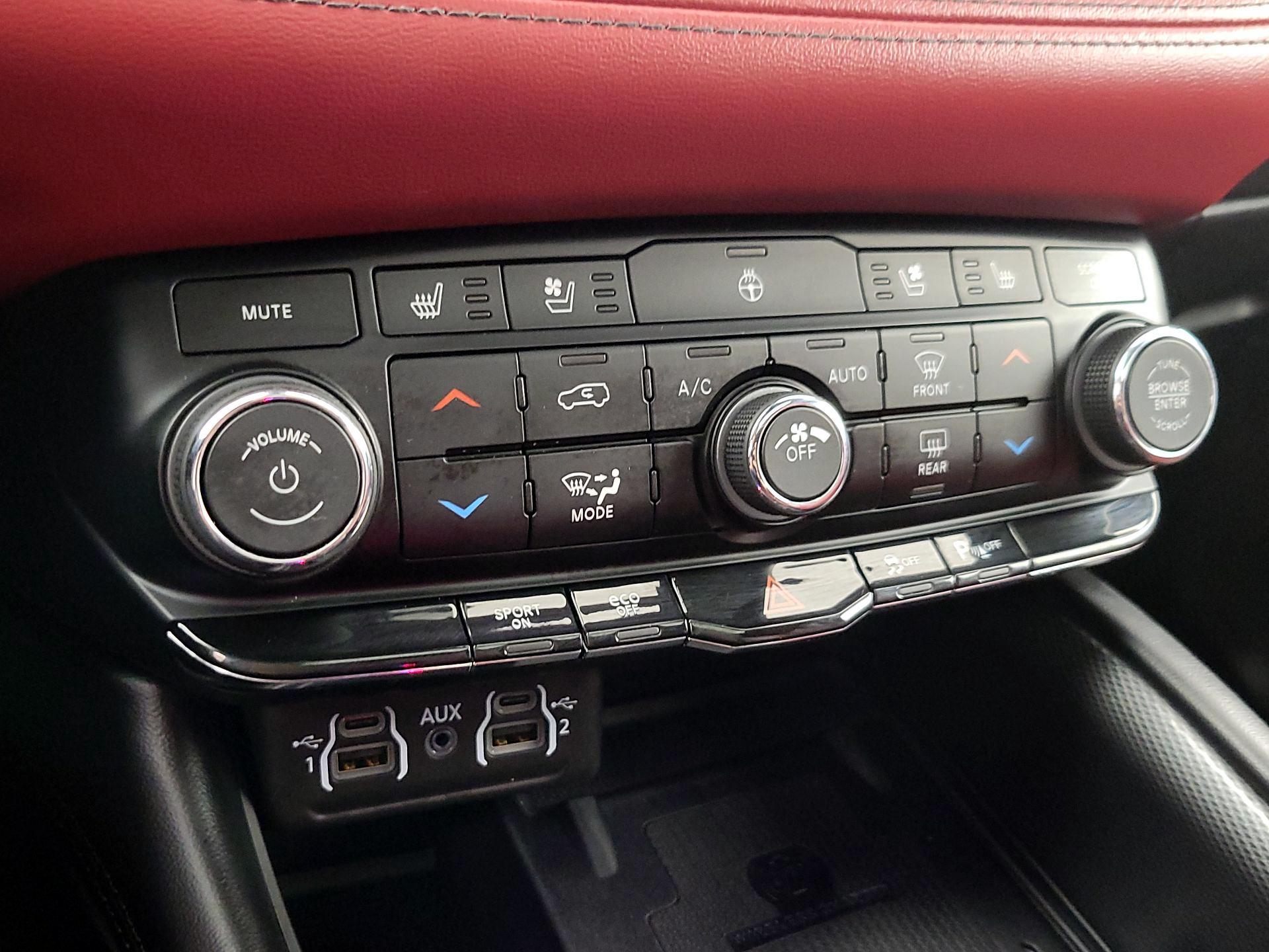 Thumbnail: 2021 Dodge Durango - 17