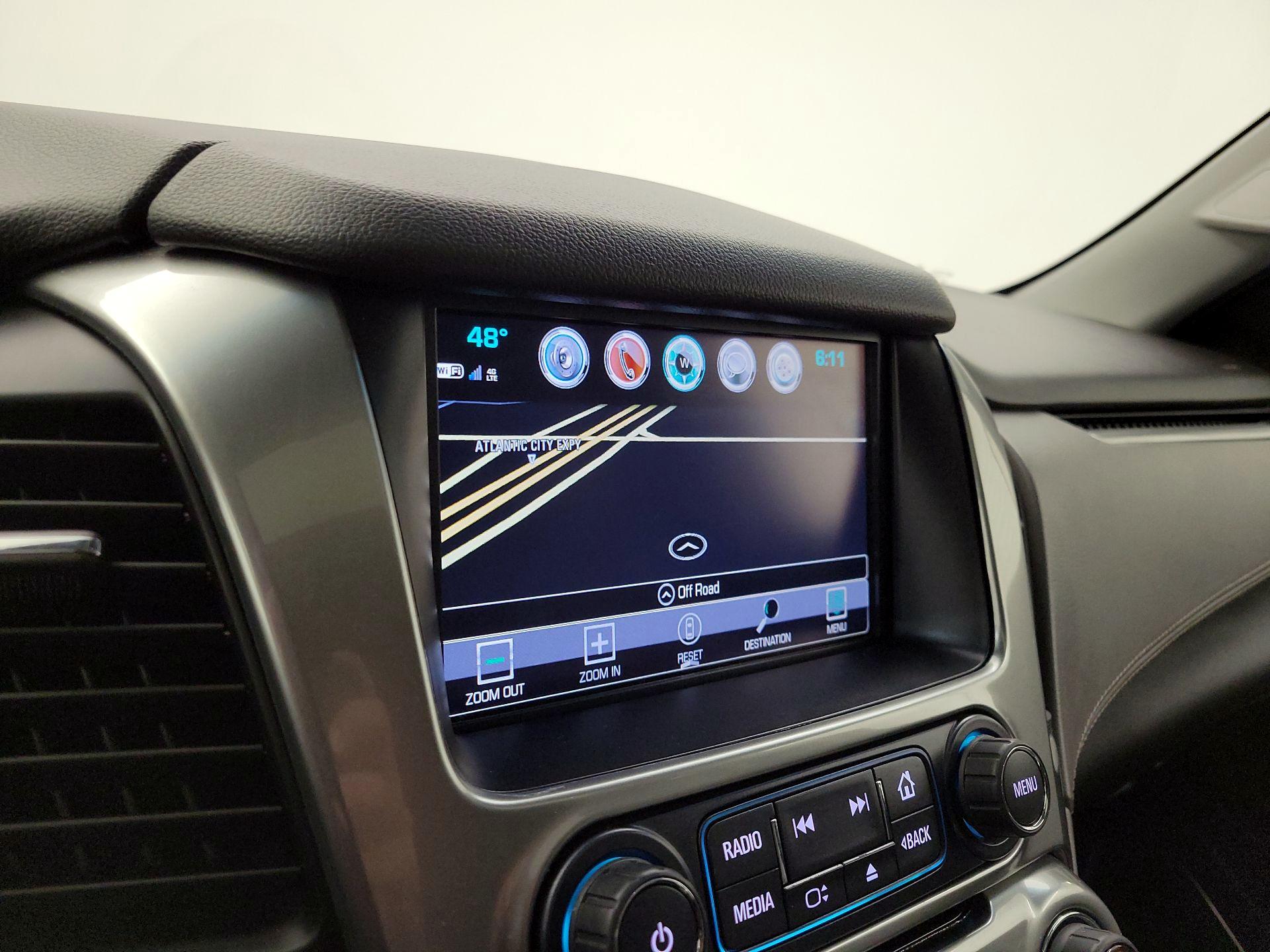 Thumbnail: 2018 Chevrolet Suburban - 14