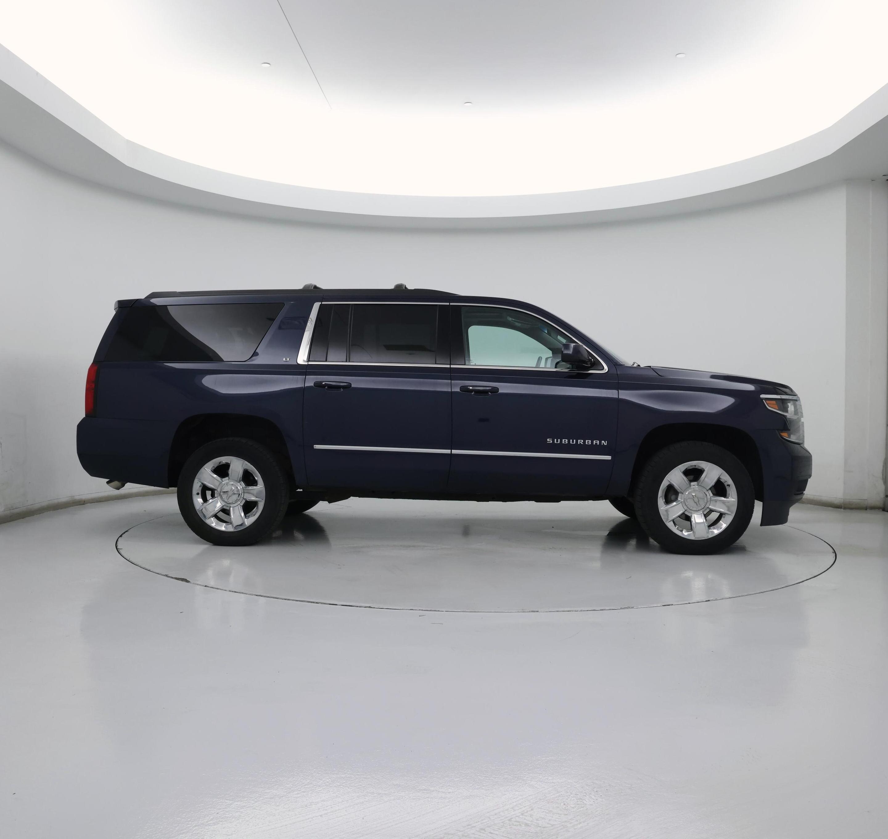 Thumbnail: 2018 Chevrolet Suburban - 7