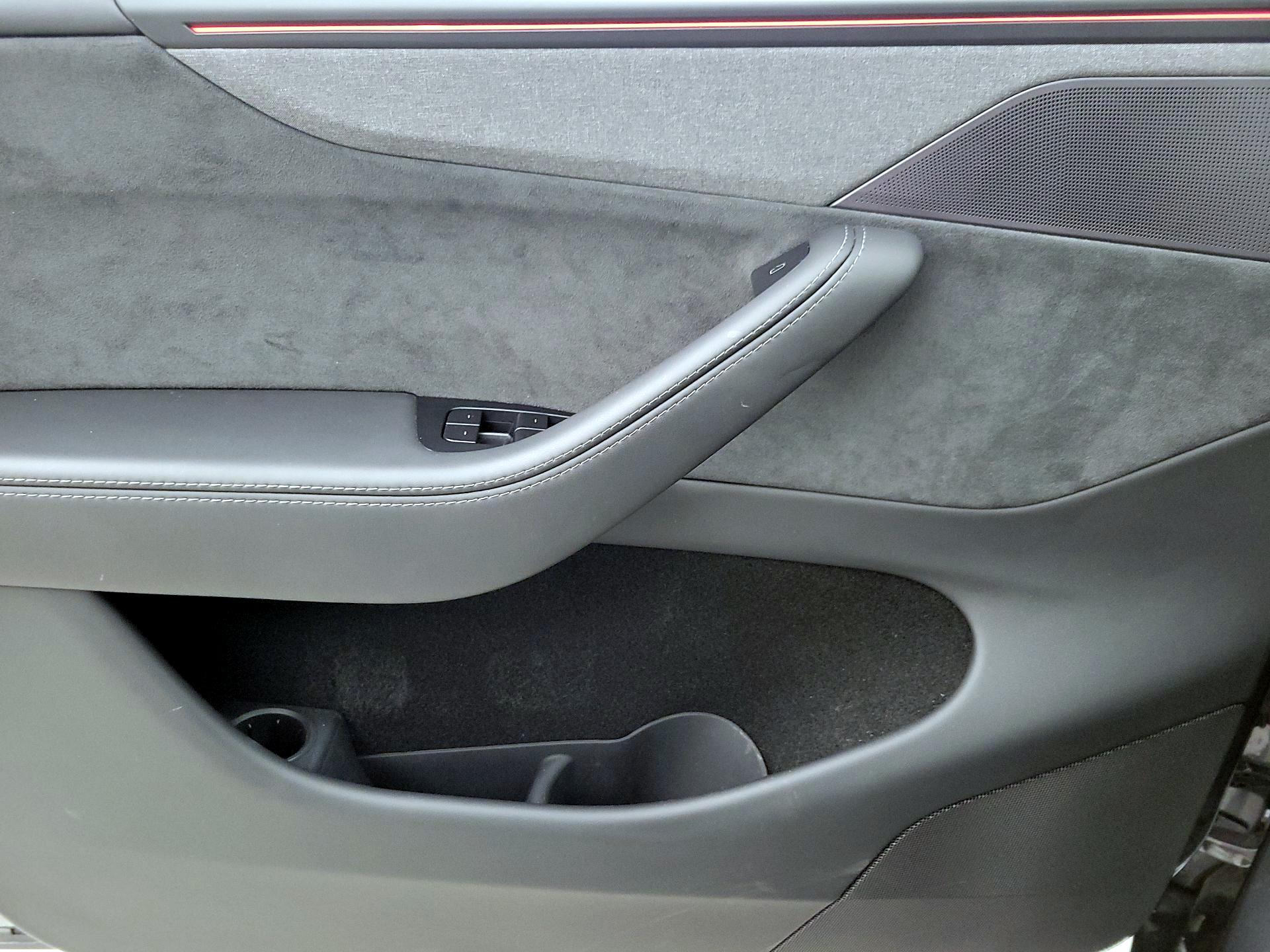 Thumbnail: 2026 Tesla Model Y - 12