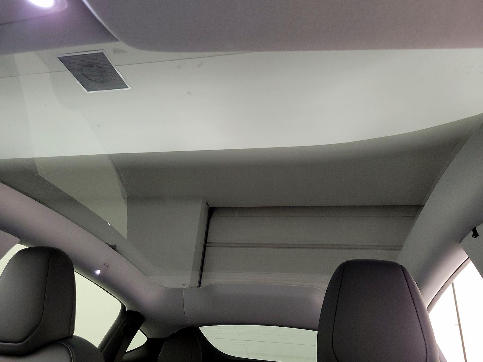 2026 Tesla Model Y Premium - Photo 20