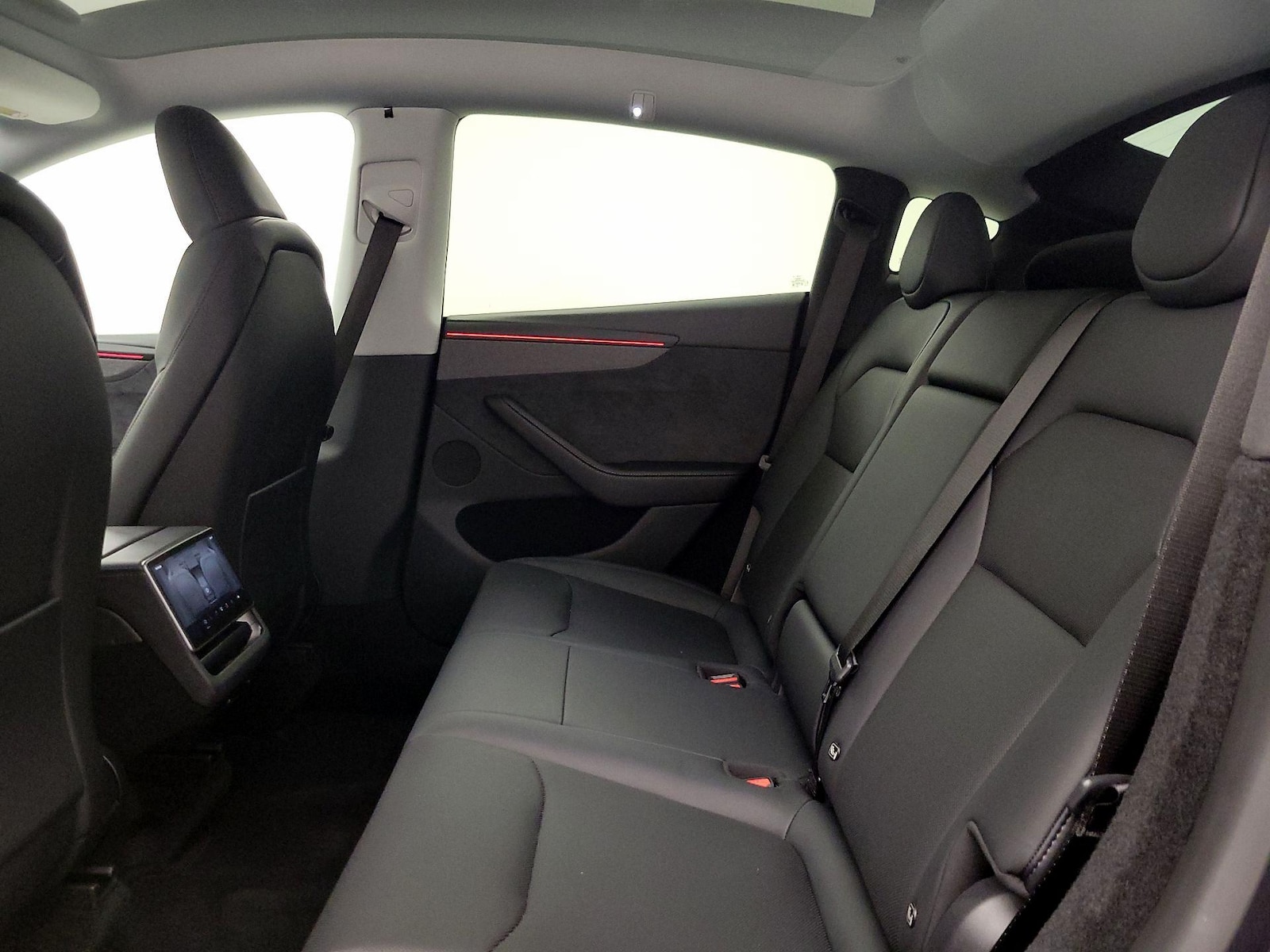 2026 Tesla Model Y Premium - Photo 21