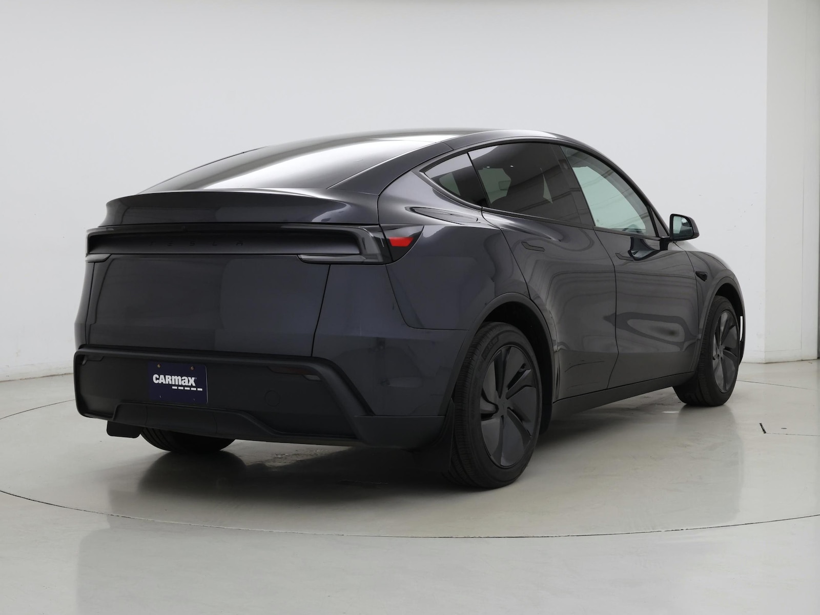 2026 Tesla Model Y Premium - Photo 9