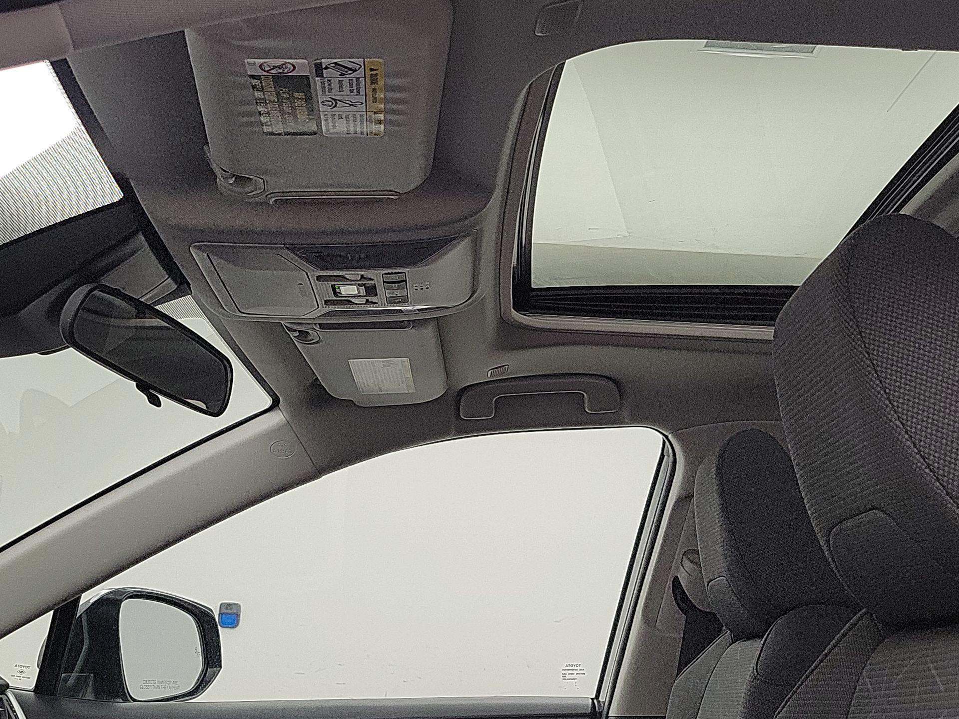 Thumbnail: 2025 Toyota RAV4 - 19