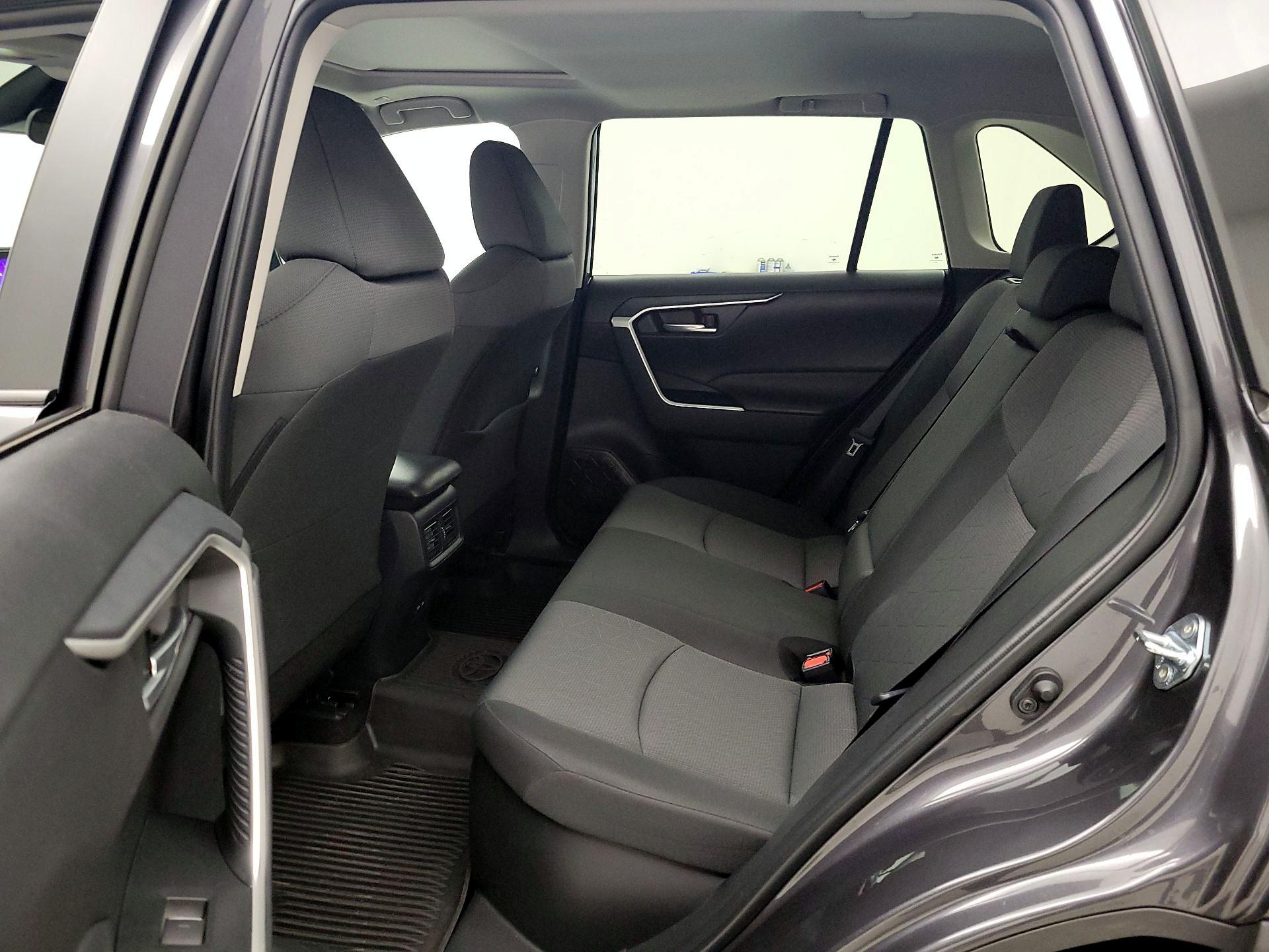 Thumbnail: 2025 Toyota RAV4 - 20