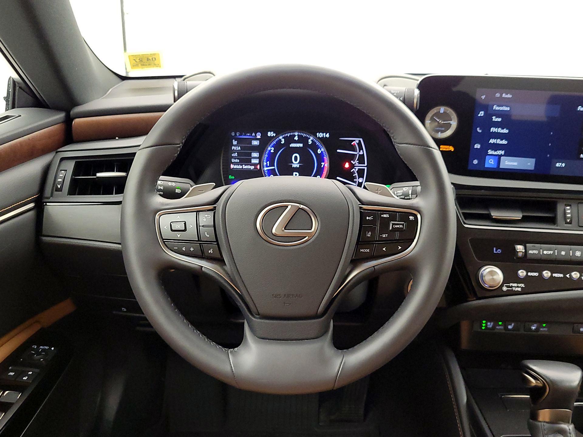 Thumbnail: 2023 Lexus ES - 10
