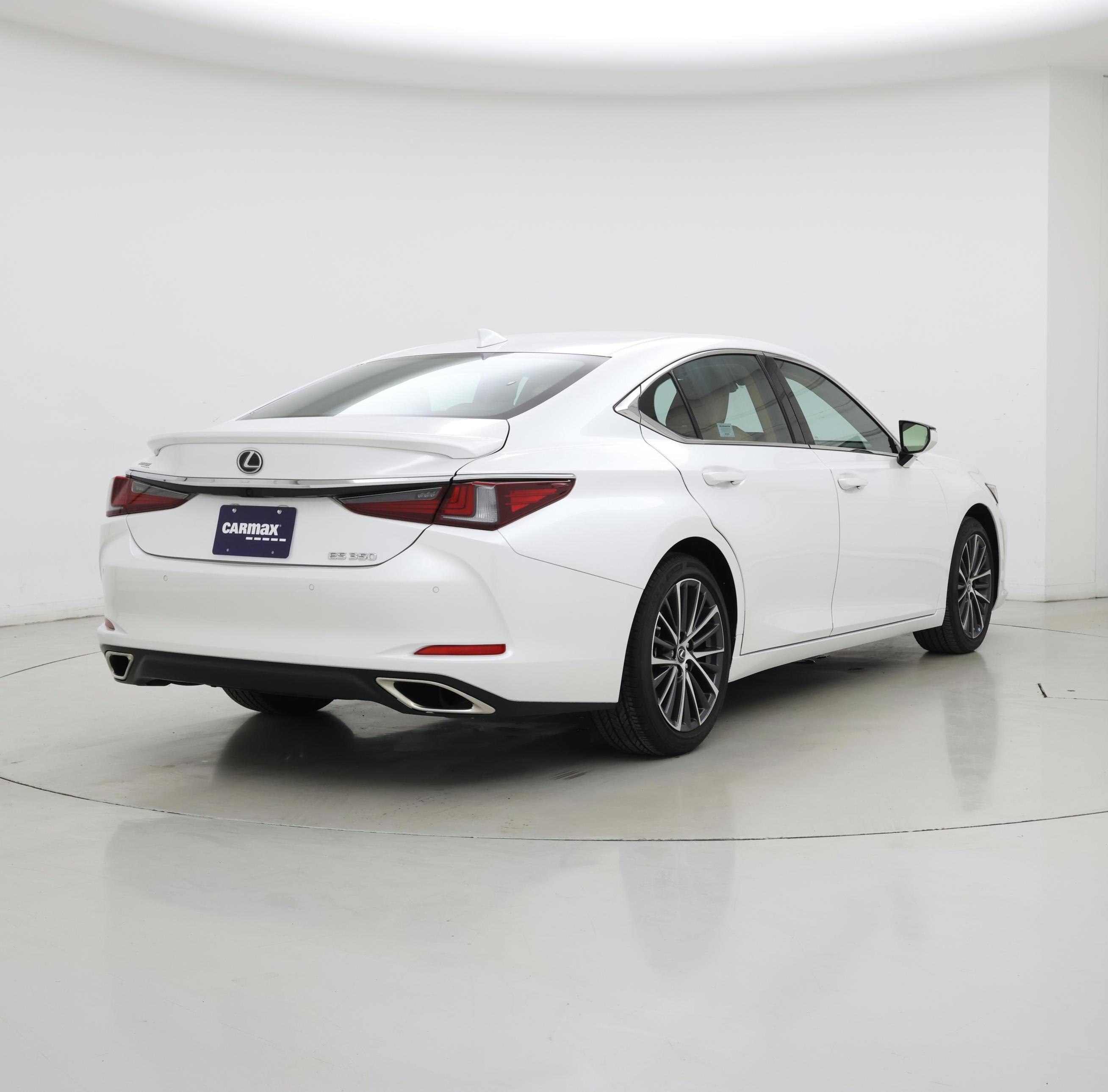 Thumbnail: 2023 Lexus ES - 8
