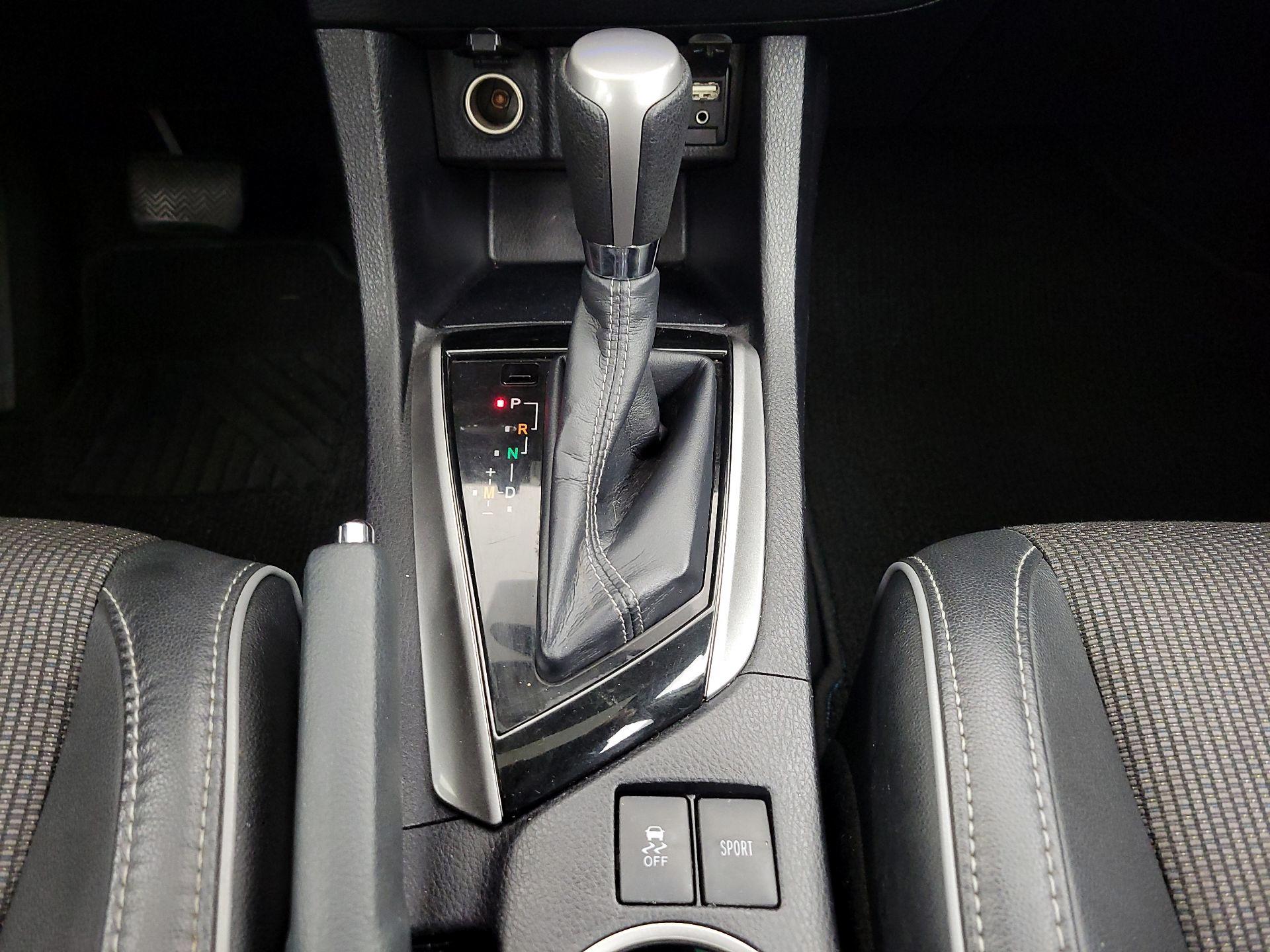 Thumbnail: 2014 Toyota Corolla - 18