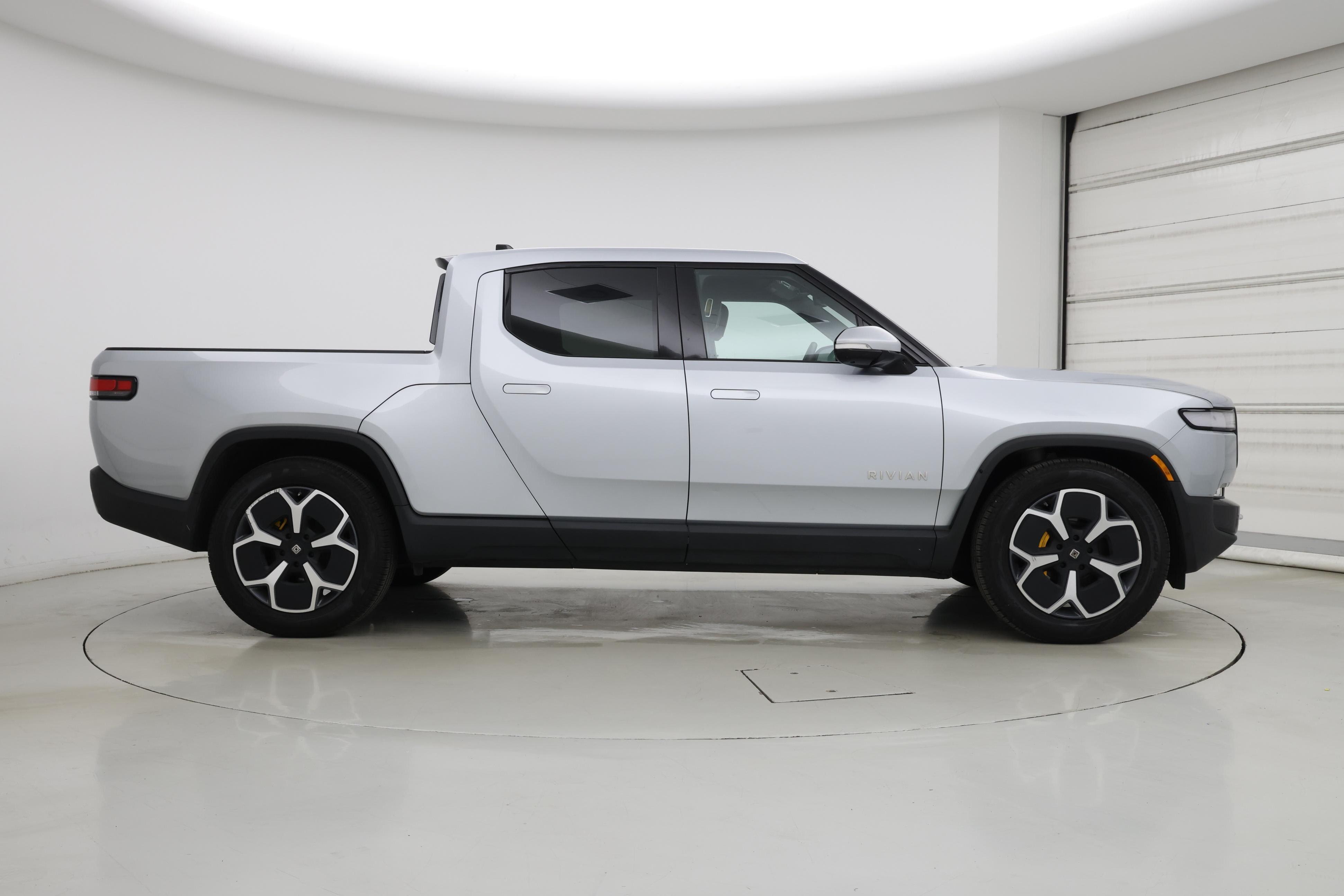 Thumbnail: 2023 Rivian R1T - 7