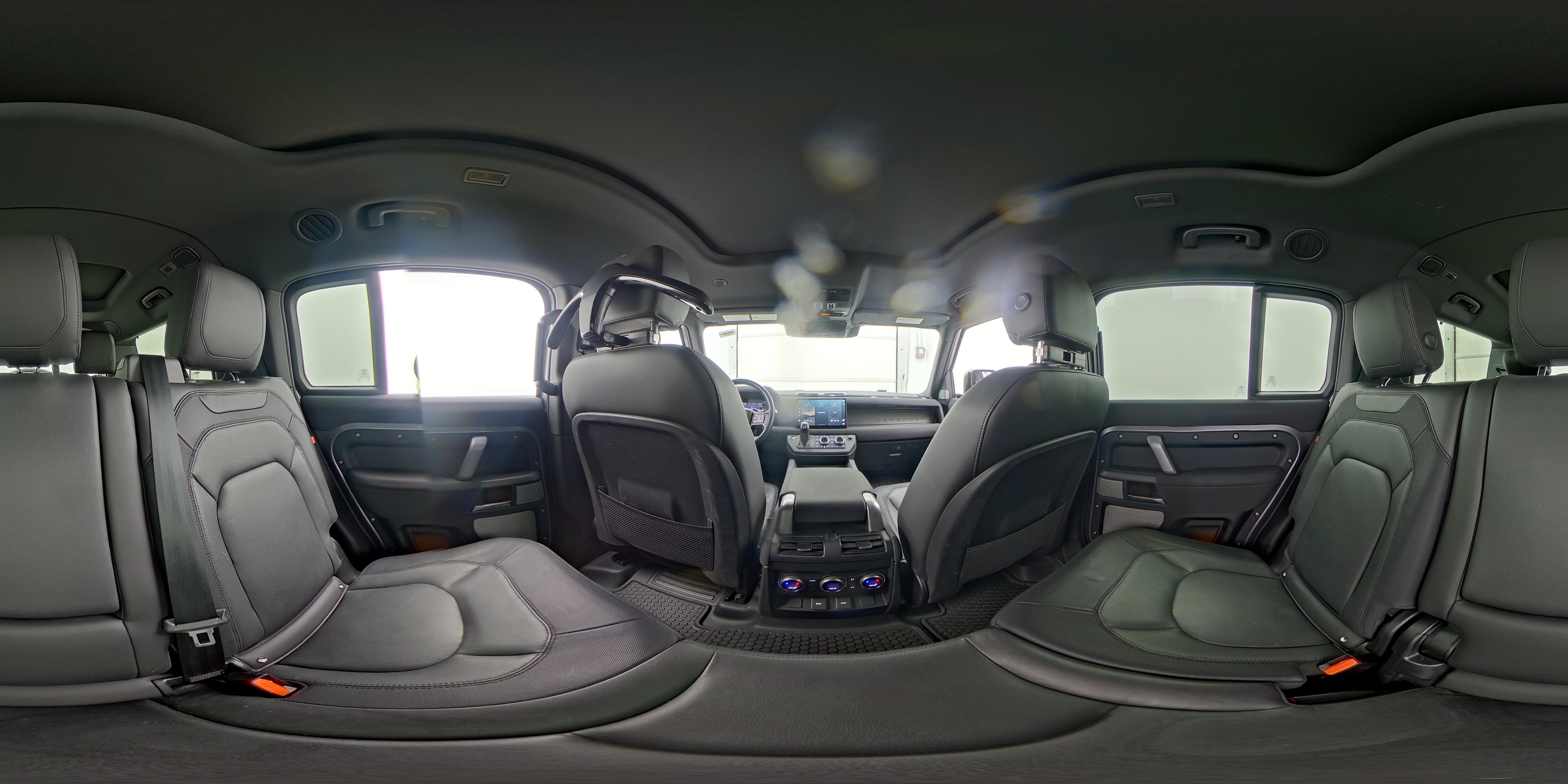 2023 Land Rover Defender X-Dynamic SE - Photo 29