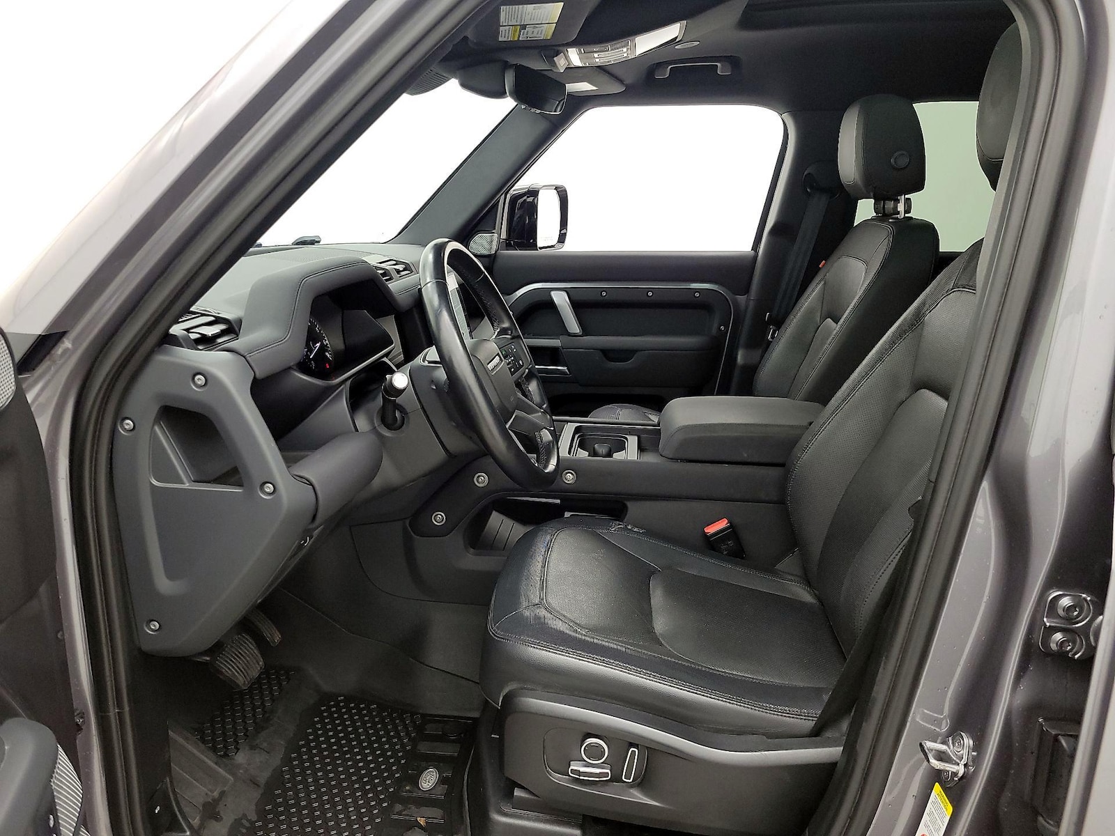 2023 Land Rover Defender X-Dynamic SE - Photo 12