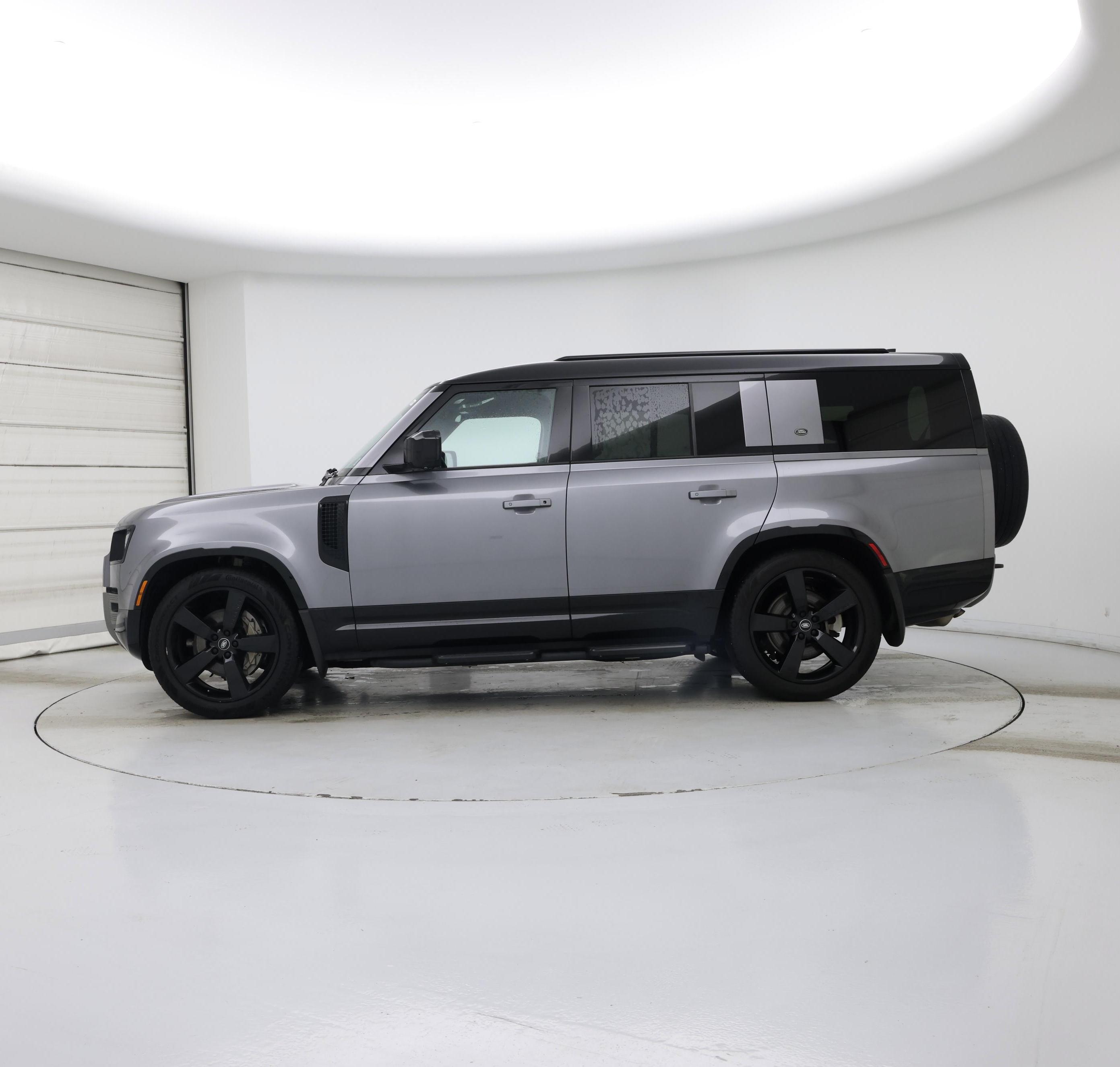 Thumbnail: 2023 Land Rover Defender - 3