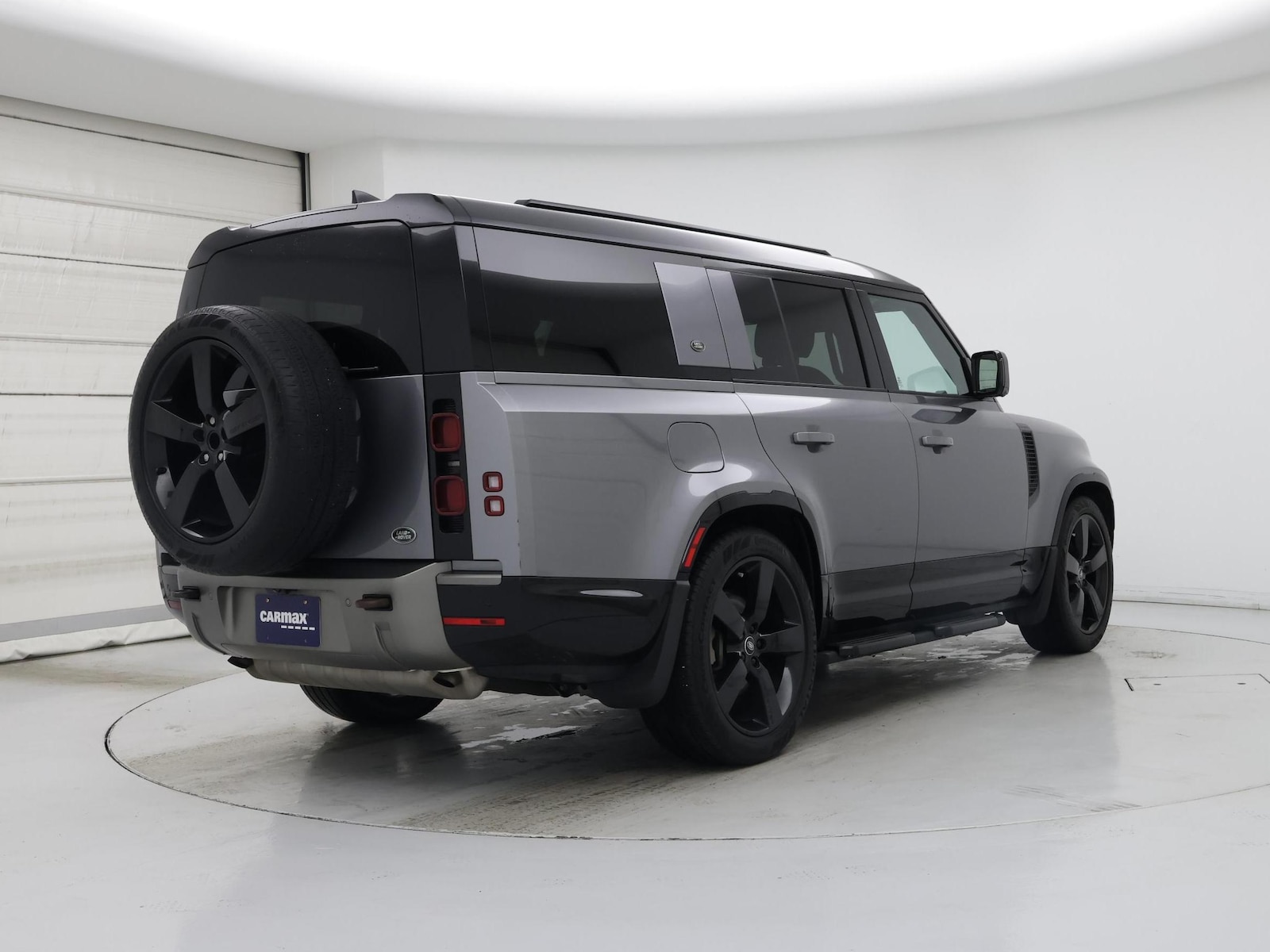 2023 Land Rover Defender X-Dynamic SE - Photo 9